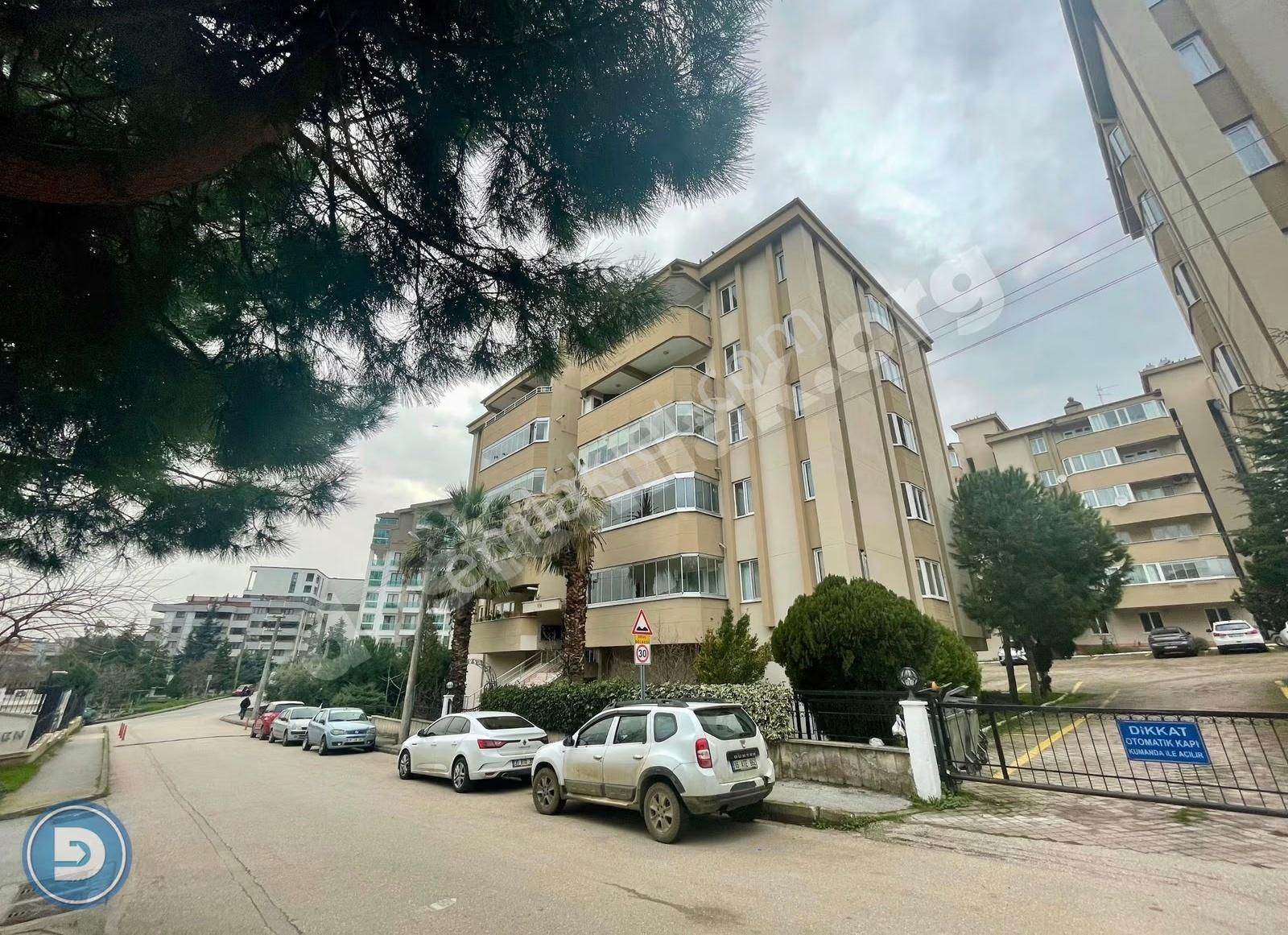 Ataevlerde Fsm Bulvarına Komşu Geniş 3+1 Daire // Dost Emlak - Görsel 13