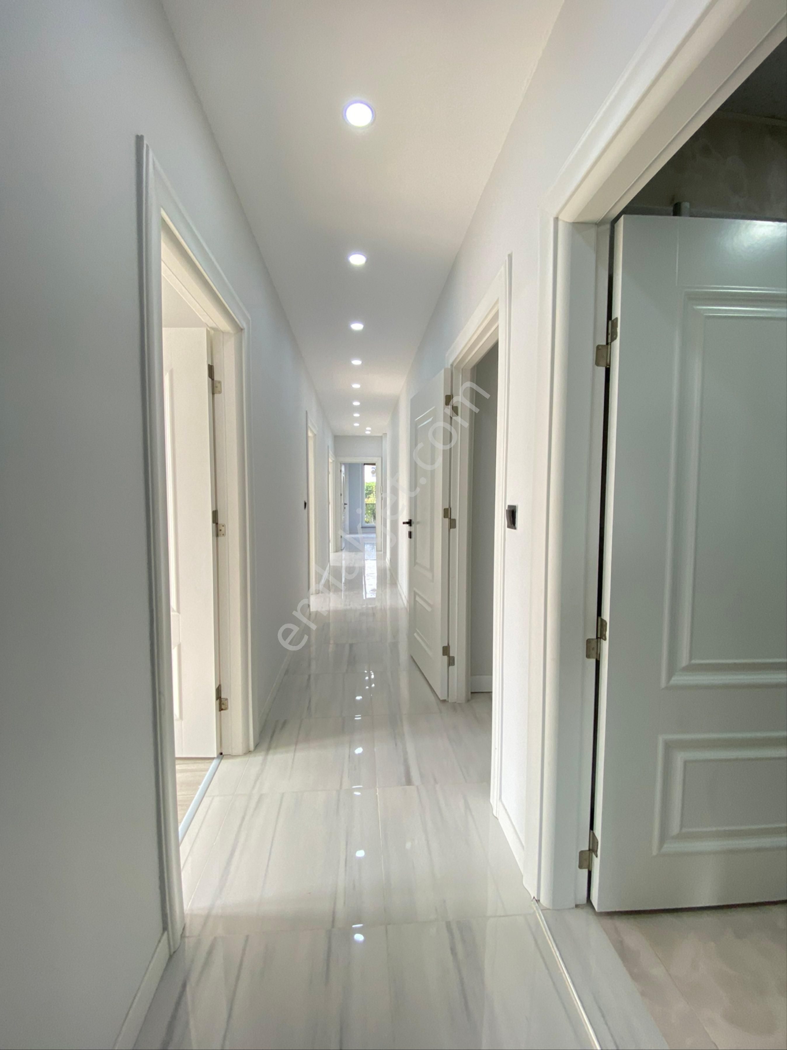 Önerlerde 3+1 Bahçe Katı Site İçerisinde Satılık Lüx Daire // Revos // - Görsel 22