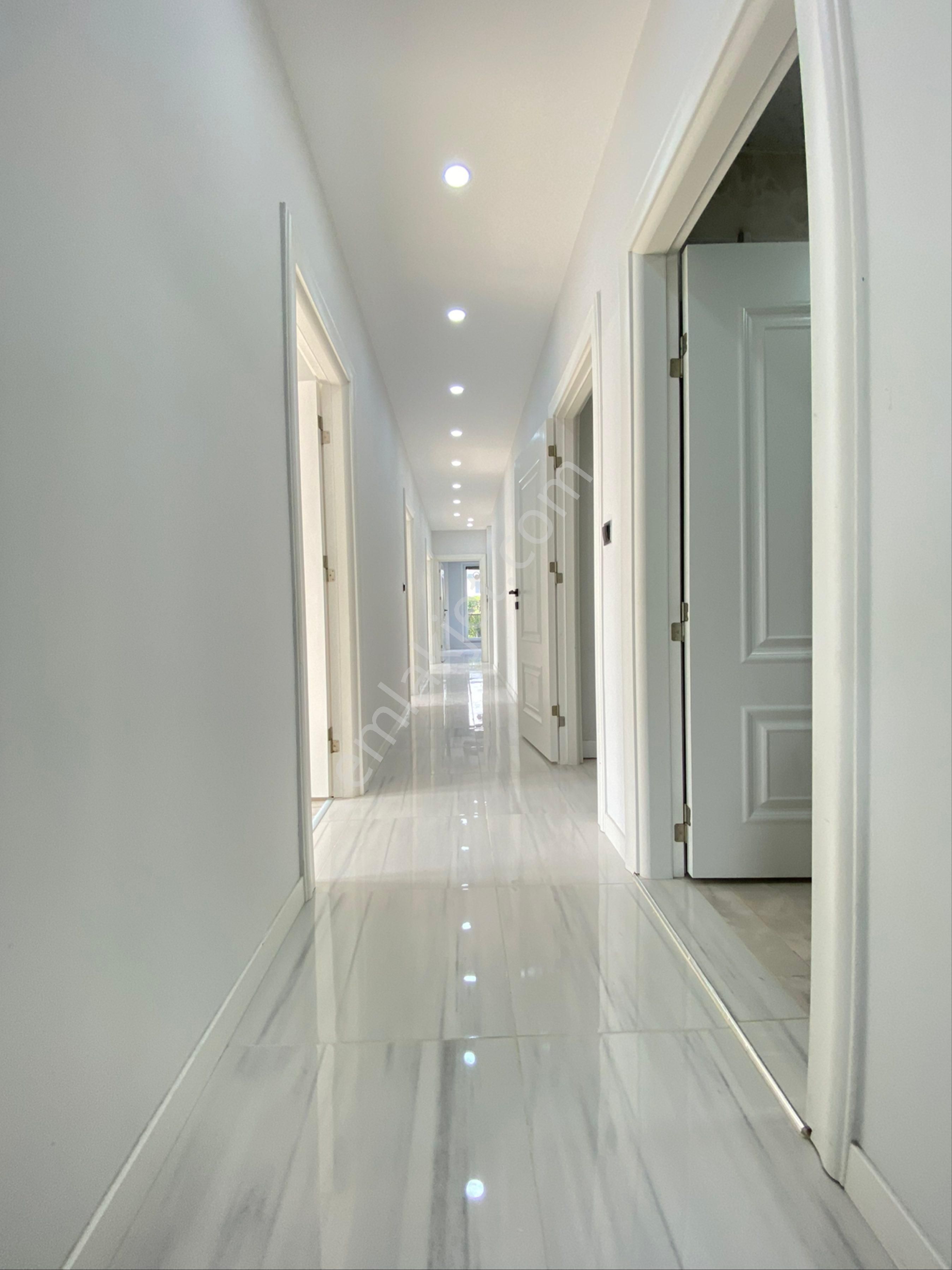 Önerlerde 3+1 Bahçe Katı Site İçerisinde Satılık Lüx Daire // Revos // - Görsel 26