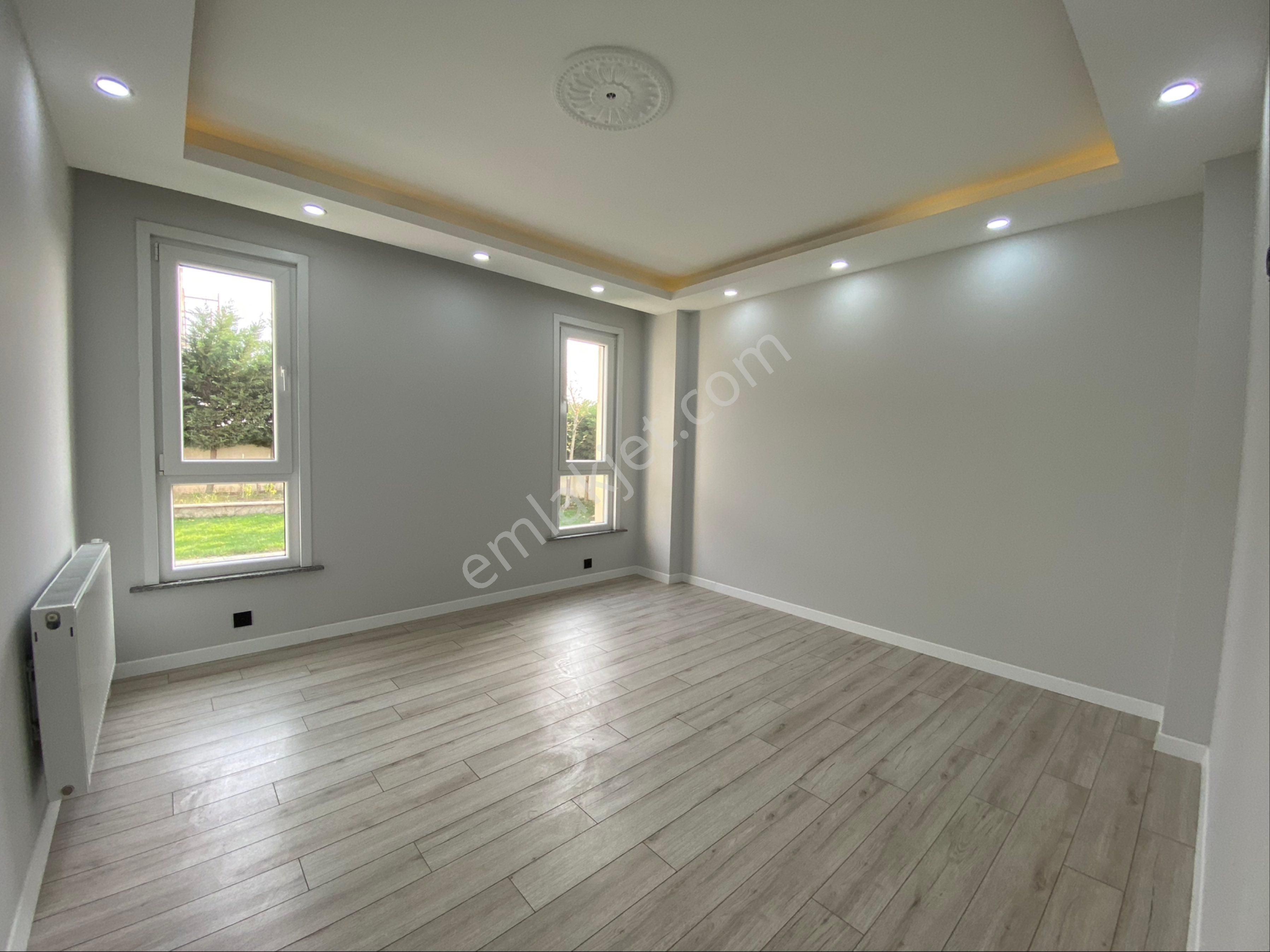 Önerlerde 3+1 Bahçe Katı Site İçerisinde Satılık Lüx Daire // Revos // - Görsel 18