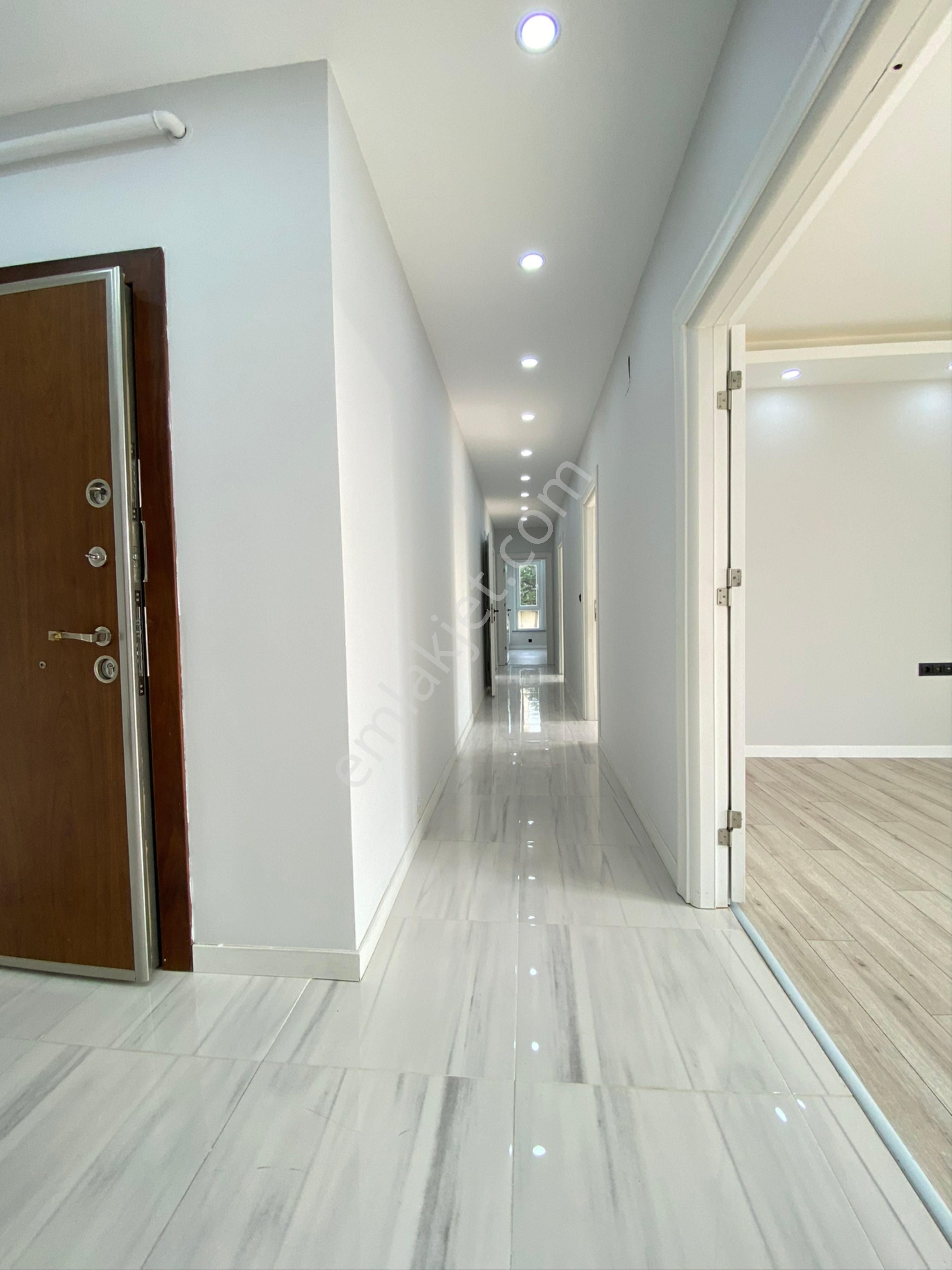 Önerlerde 3+1 Bahçe Katı Site İçerisinde Satılık Lüx Daire // Revos // - Görsel 14