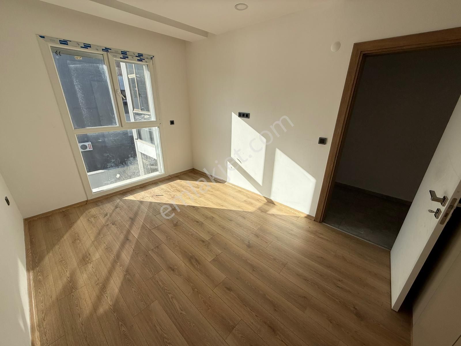 Havuzlu Sitede Arakat 3+1 Daire - Görsel 23