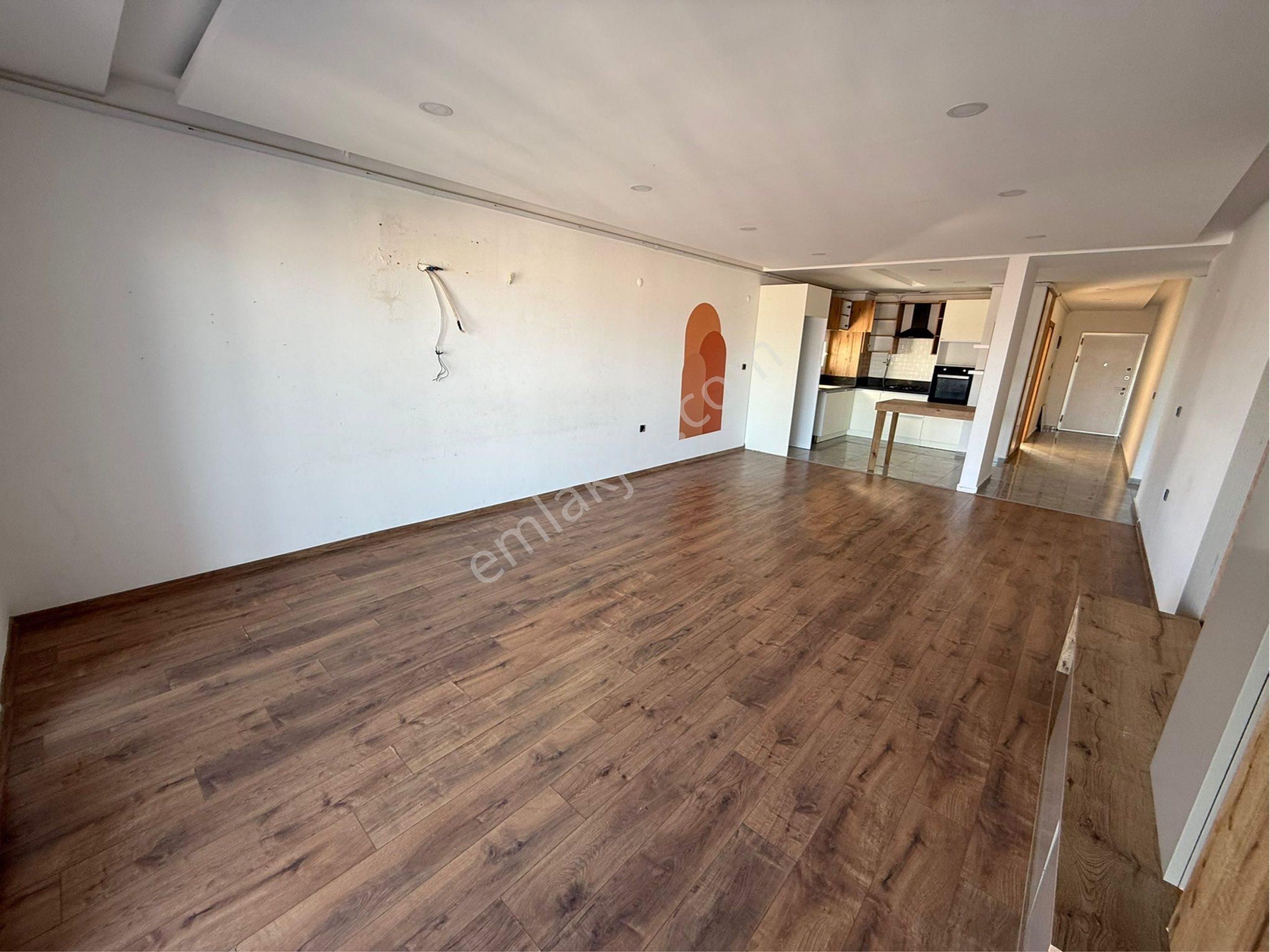 Havuzlu Sitede Arakat 3+1 Daire - Görsel 8