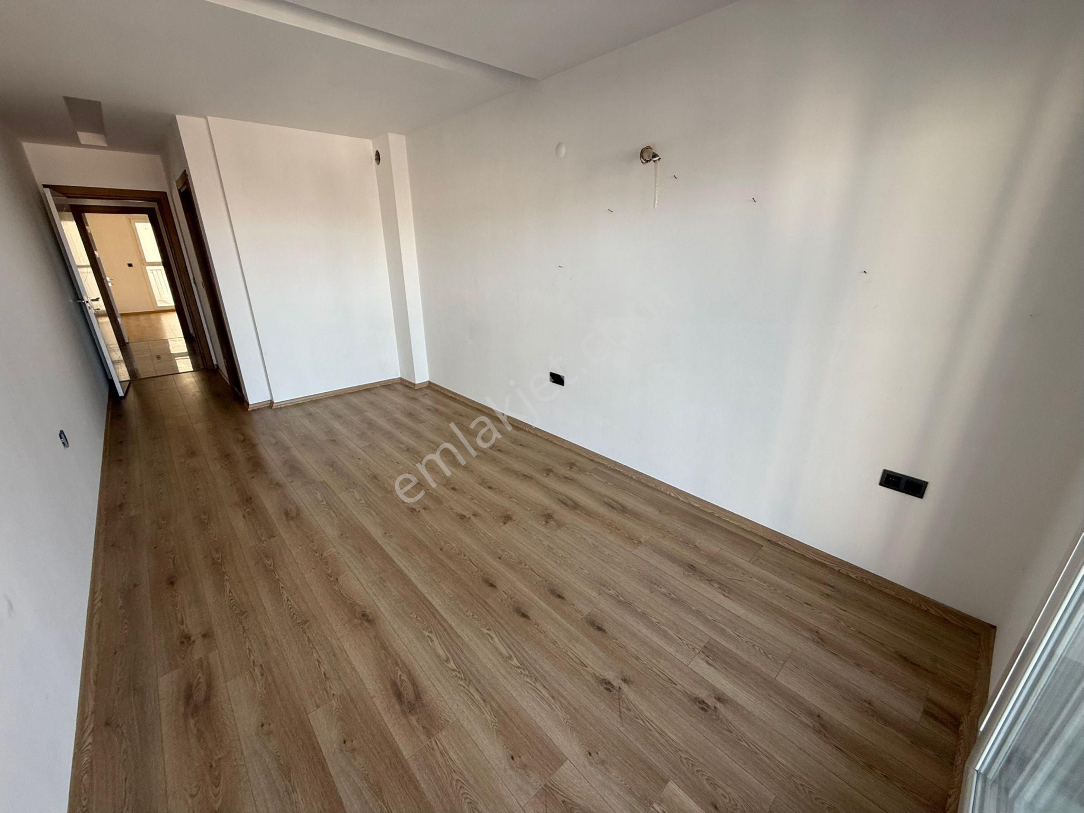 Havuzlu Sitede Arakat 3+1 Daire - Görsel 5