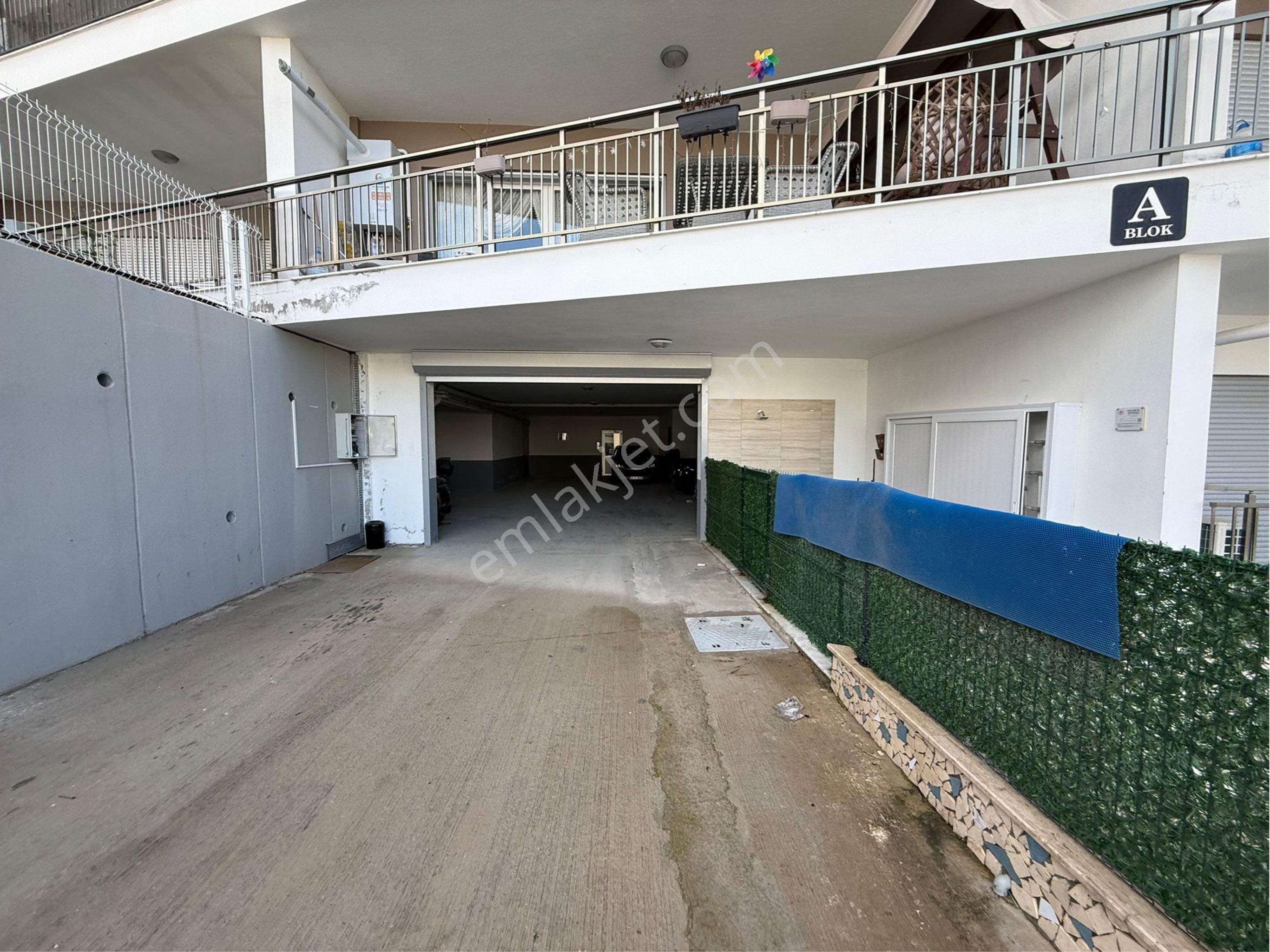 Havuzlu Sitede Arakat 3+1 Daire - Görsel 2