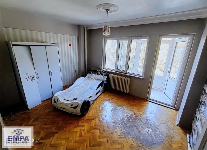 Empa'dan Kurtuluş Mah. Sarper Cad. 3+1 125m² Kiralık Daire - Görsel 8