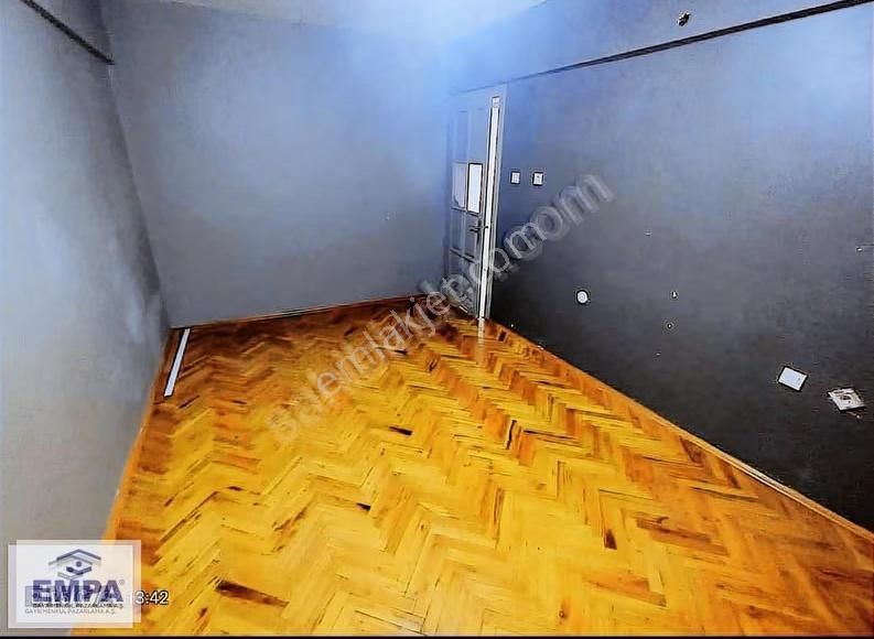 Empa'dan Kurtuluş Mah. Sarper Cad. 3+1 125m² Kiralık Daire - Görsel 23