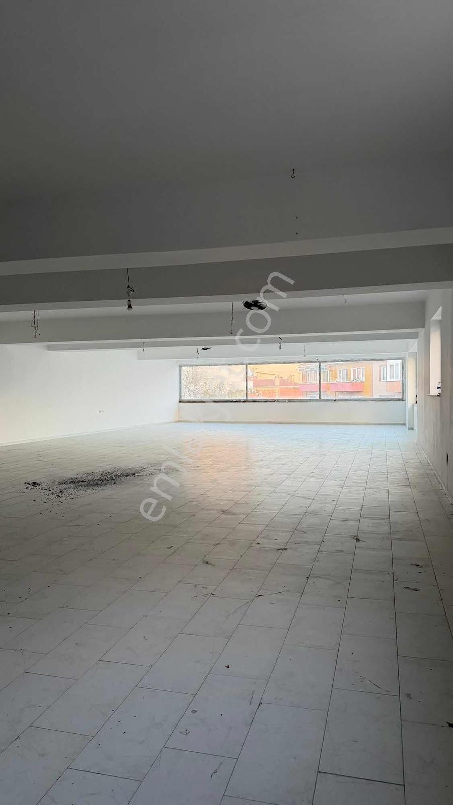 Merkezi Konumda 400 M² Asansörlü Kiralık İşyeri - Görsel 15