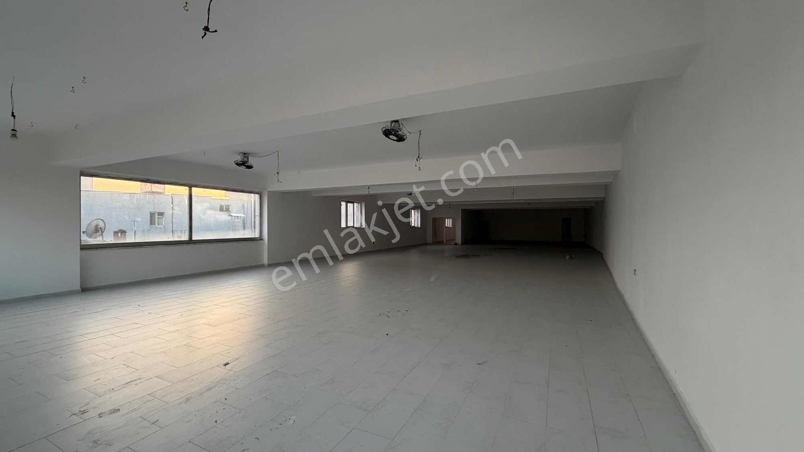 Merkezi Konumda 400 M² Asansörlü Kiralık İşyeri - Görsel 17