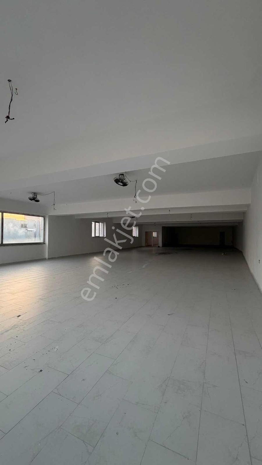 Merkezi Konumda 400 M² Asansörlü Kiralık İşyeri - Görsel 2