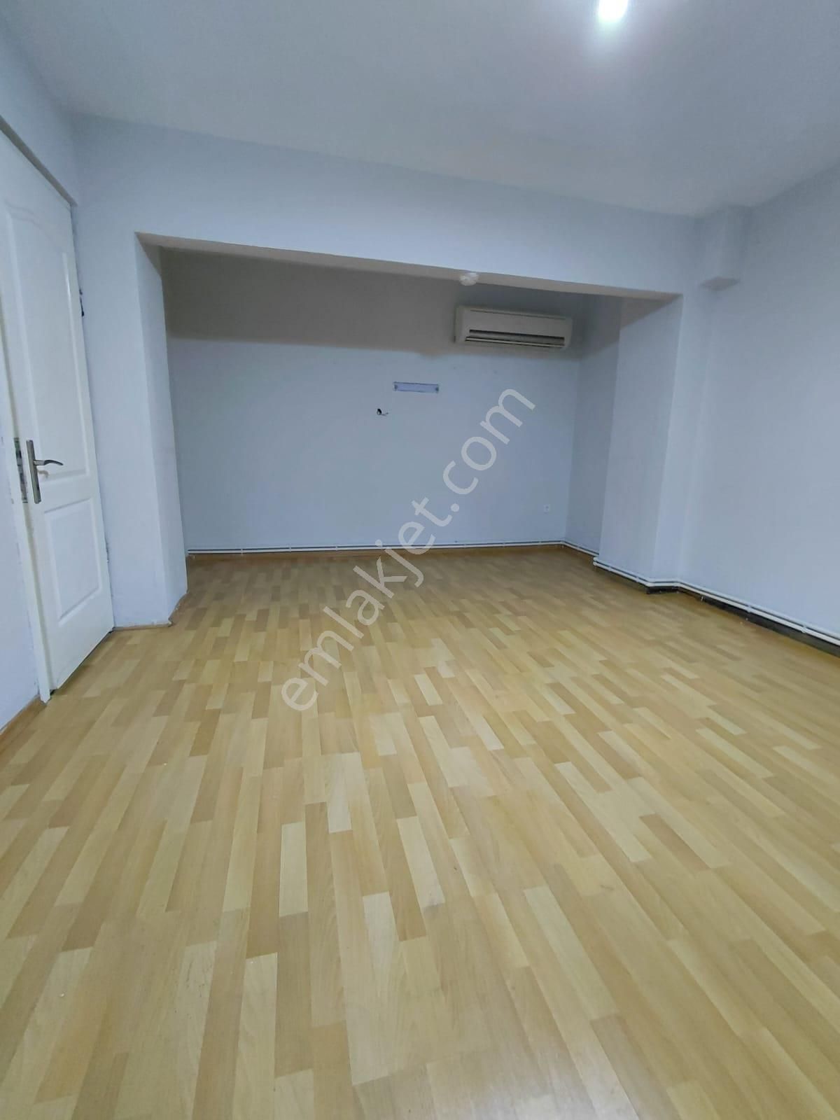 Bozyakada 2+1 Doğalgazlı Arakat Teraslı Daire - Görsel 4