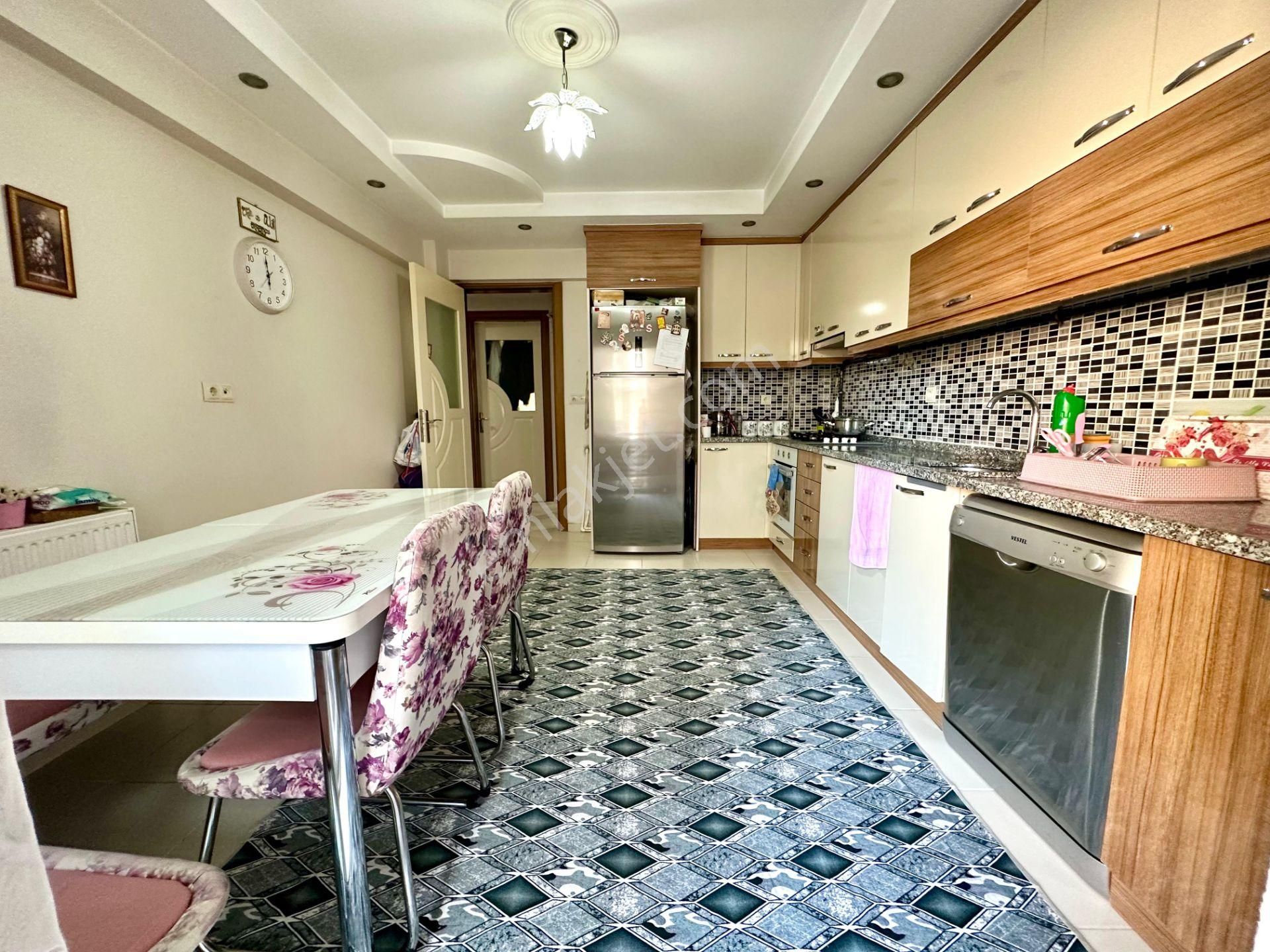 Ender Uysal Gayrimenkulden Karamanda Satılıkm 3+1 Geniş Daire... - Görsel 2