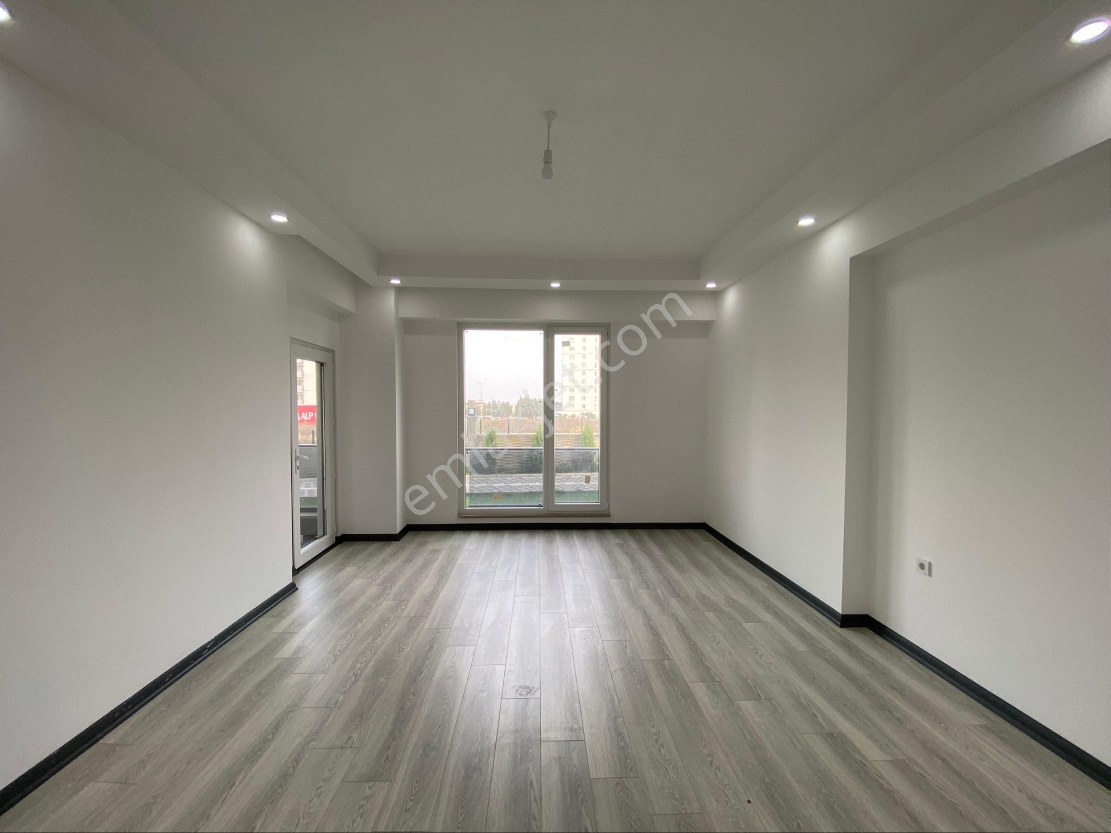 Hürriyette İzsiz Towers Sitesinde 2+1 Sıfır Satılık Daire - Görsel 12