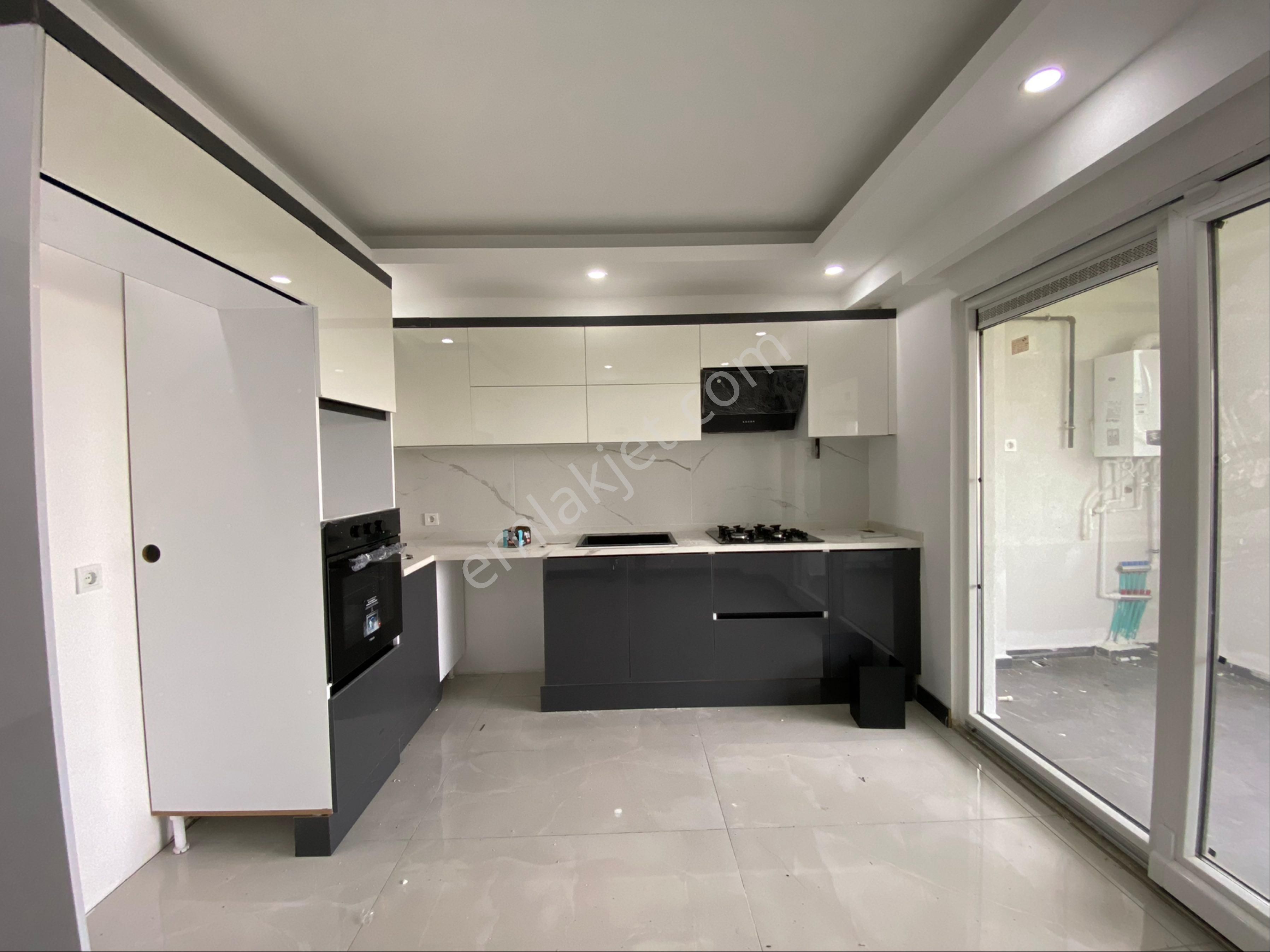 Hürriyette İzsiz Towers Sitesinde 2+1 Sıfır Satılık Daire - Görsel 3