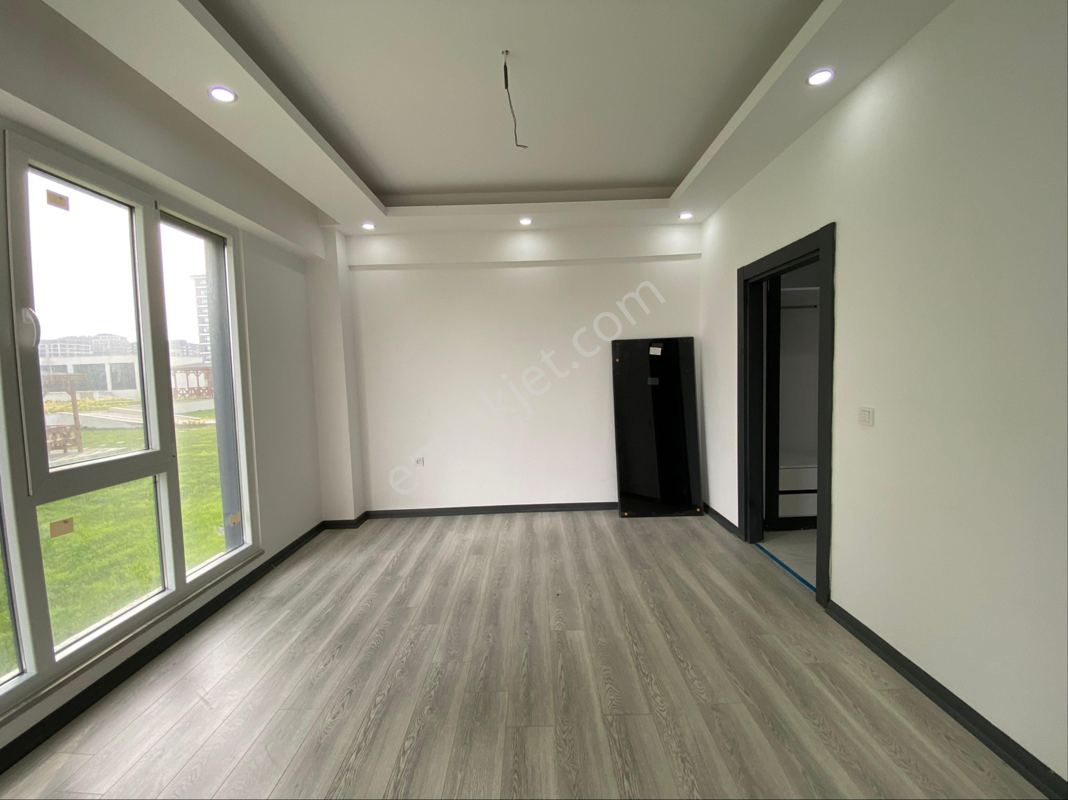 Hürriyette İzsiz Towers Sitesinde 2+1 Sıfır Satılık Daire - Görsel 14