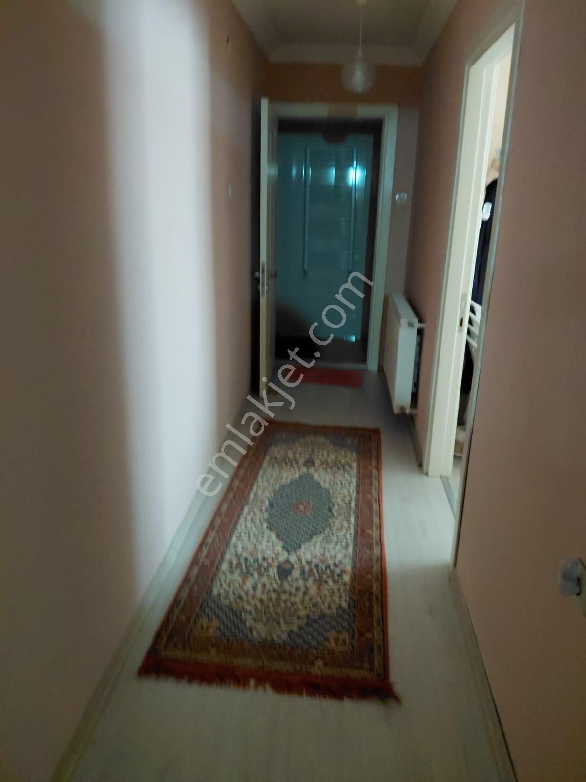 Zaimağa Caddesinde 3+1 Doğalgazlı Arakat Bakımlı - Görsel 11