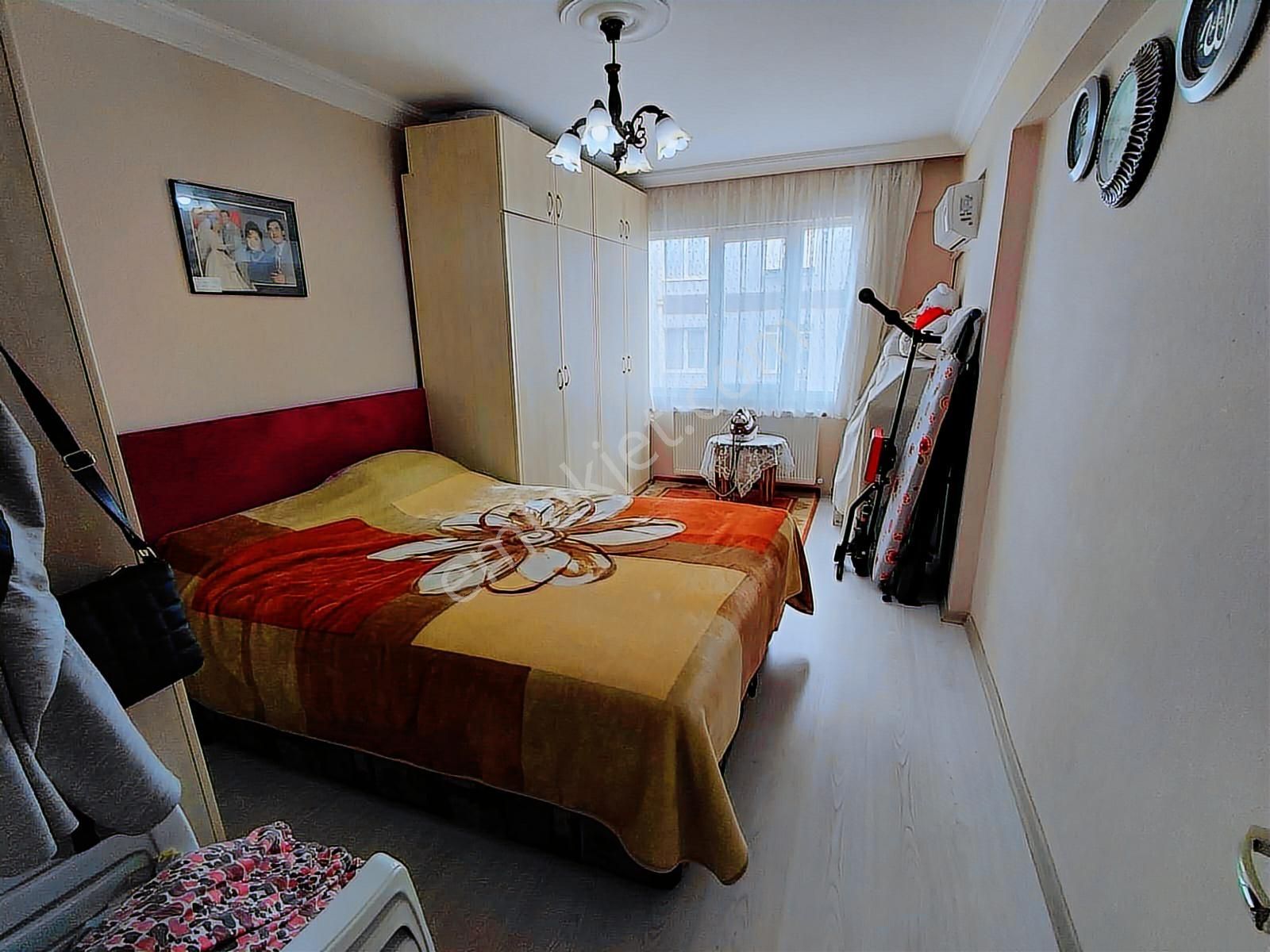 Zaimağa Caddesinde 3+1 Doğalgazlı Arakat Bakımlı - Görsel 9