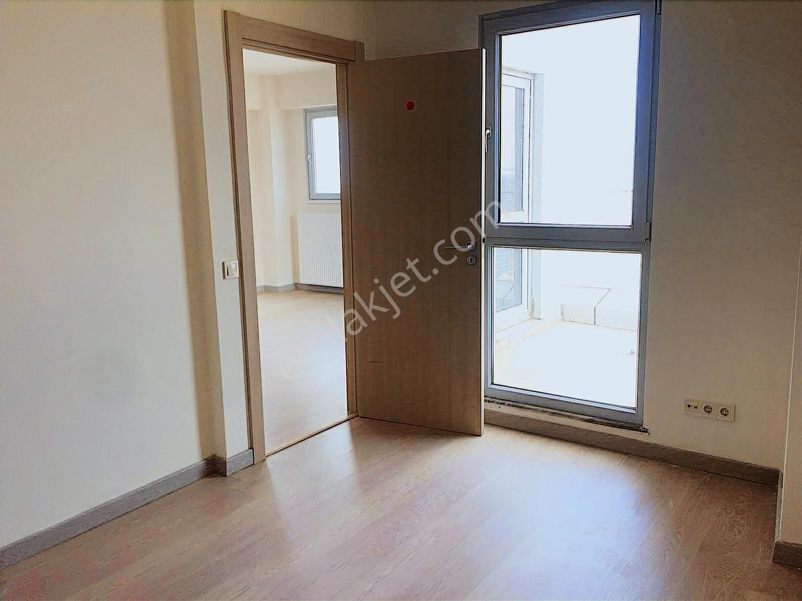 Tamnokta Ataşehir Kentplus Centrium Çift Teraslı Satılık Daire - Görsel 2