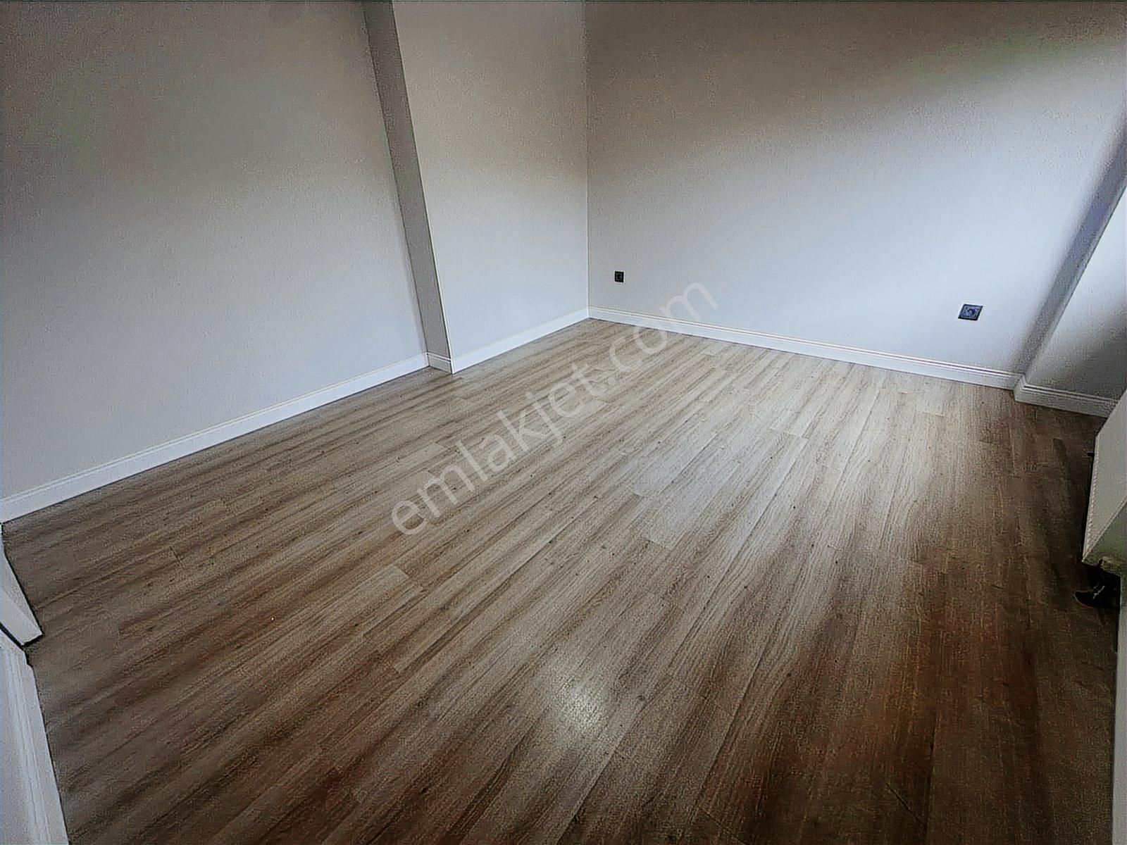 Tamiş'den İdealtepe Sahilde Ayrı Mutfaklı Müstakil Teraslı 1+1 - Görsel 7