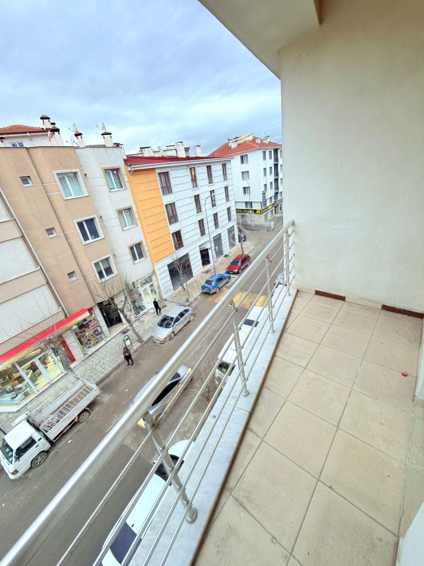 O-823 Satılık Sütlüce 3+1 Daire - Görsel 7
