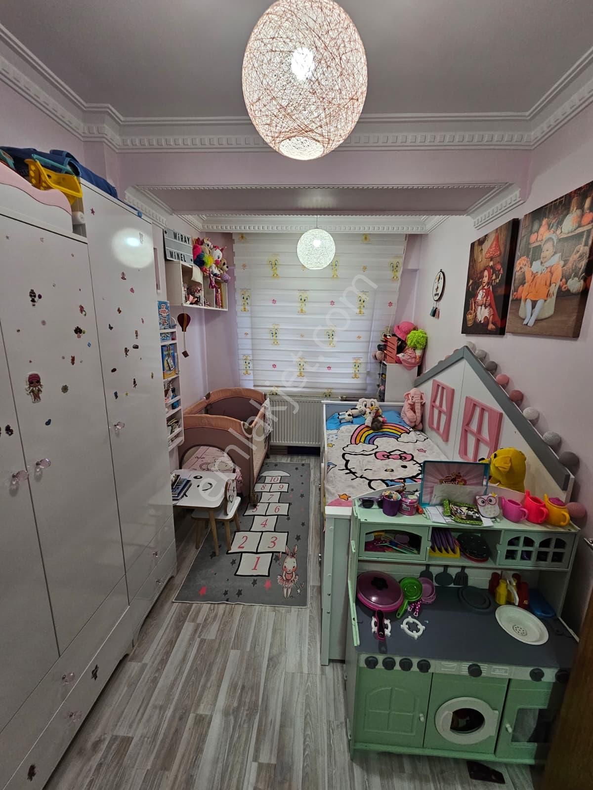 Çorlu Nusratiye Mahallesinde Satılık Arakat 2+1 Fırsat Daire !!! - Görsel 3