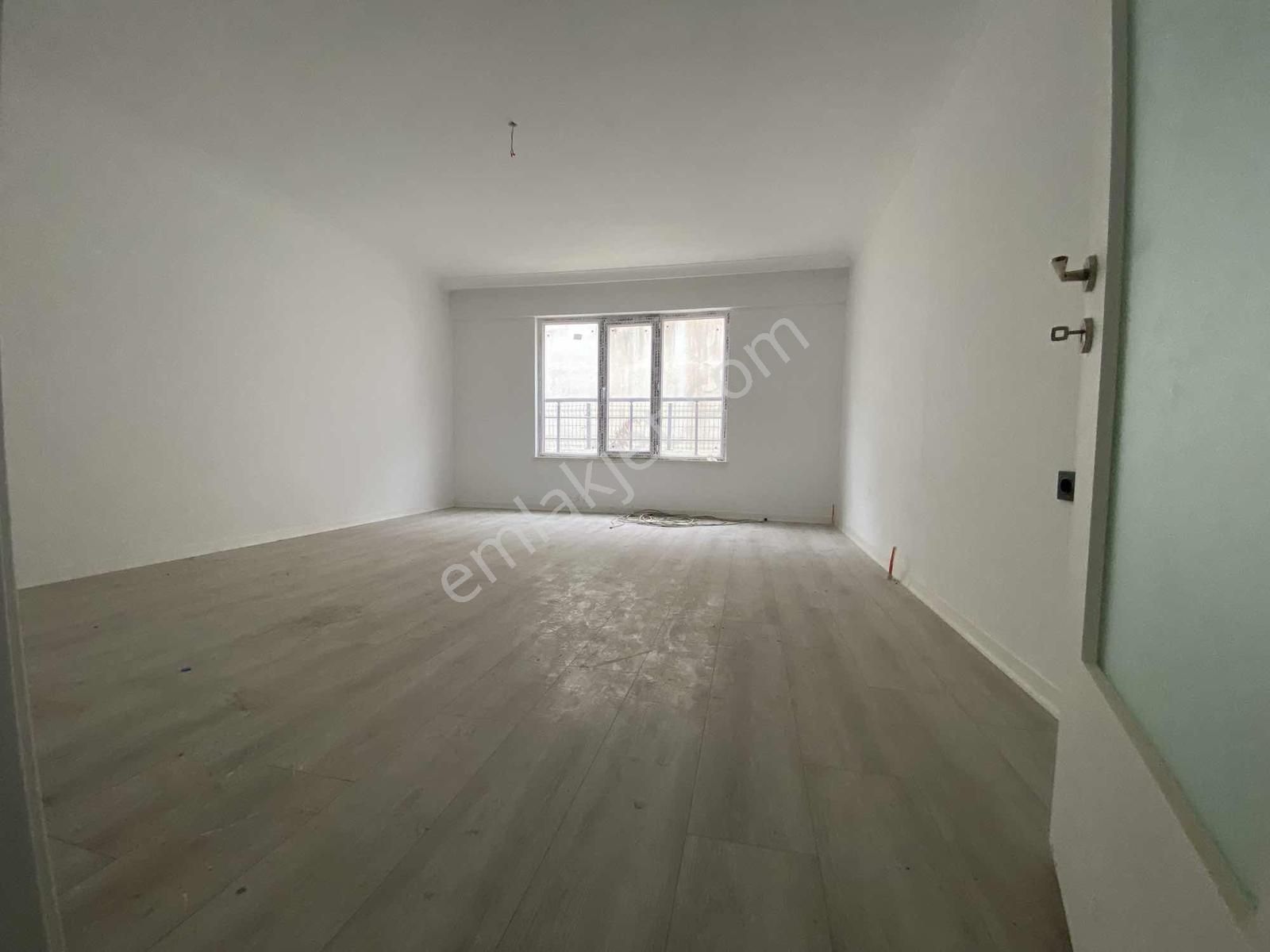 8.cadde Üzerinde 3+1 120 M2 Yüksek Giriş Fırsat Dairesi !! - Görsel 19