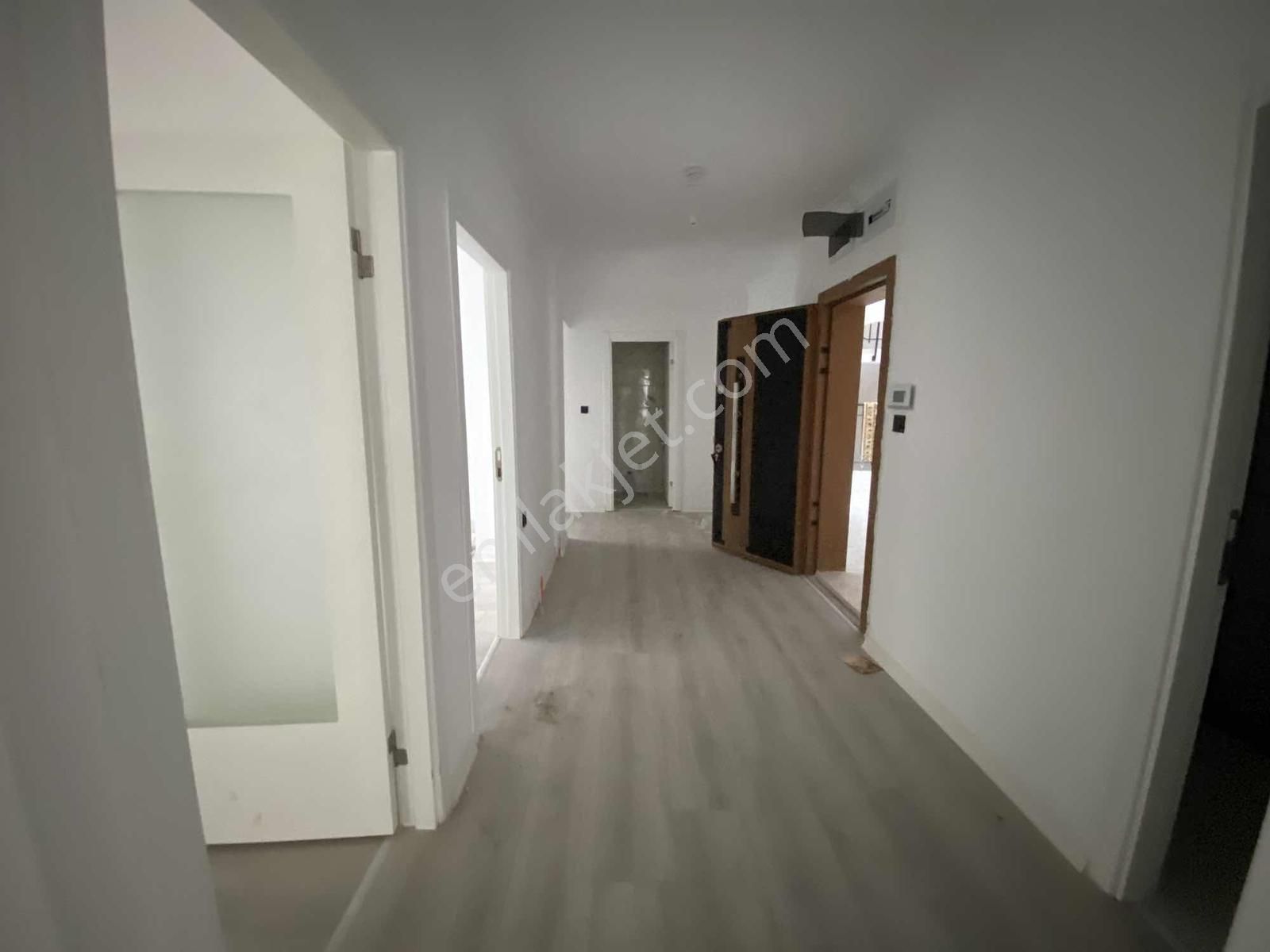 8.cadde Üzerinde 3+1 120 M2 Yüksek Giriş Fırsat Dairesi !! - Görsel 10