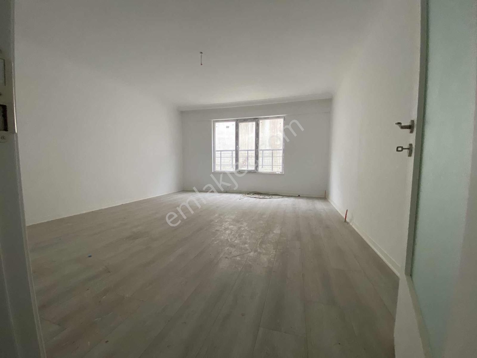 8.cadde Üzerinde 3+1 120 M2 Yüksek Giriş Fırsat Dairesi !! - Görsel 31