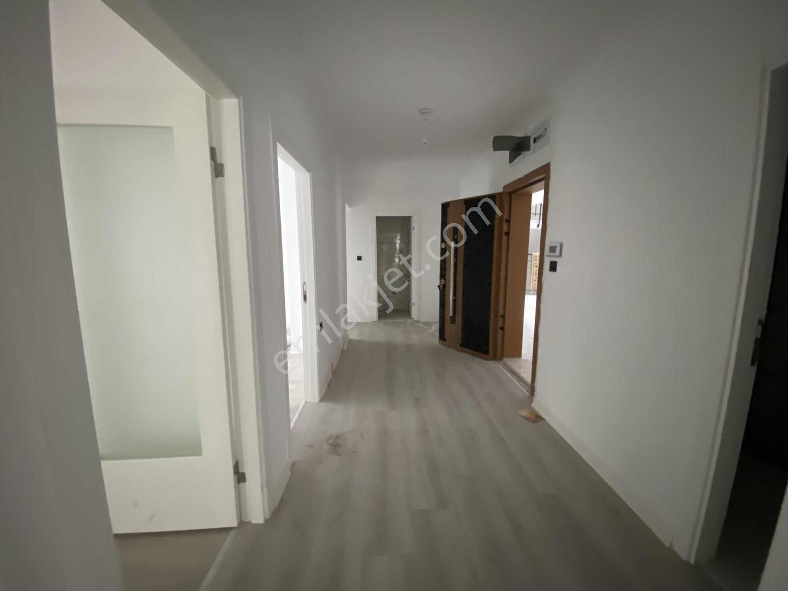 8.cadde Üzerinde 3+1 120 M2 Yüksek Giriş Fırsat Dairesi !! - Görsel 6