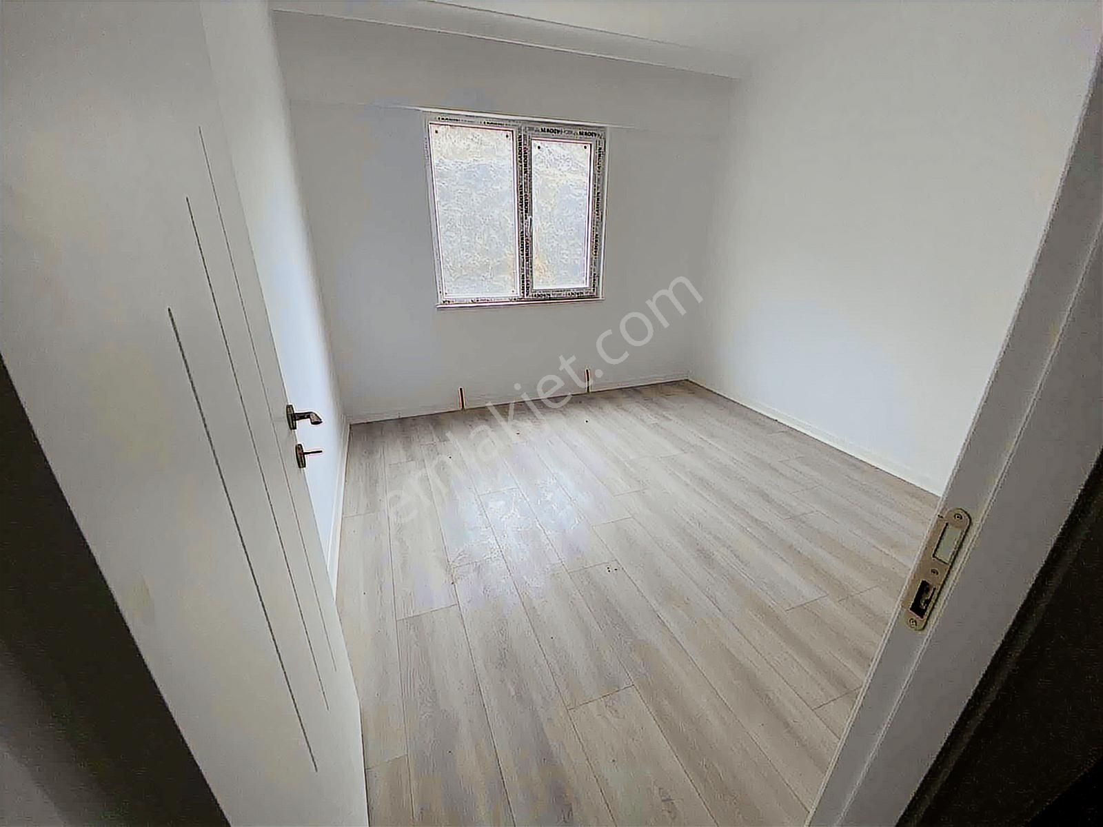 8.cadde Üzerinde 3+1 120 M2 Yüksek Giriş Fırsat Dairesi !! - Görsel 2