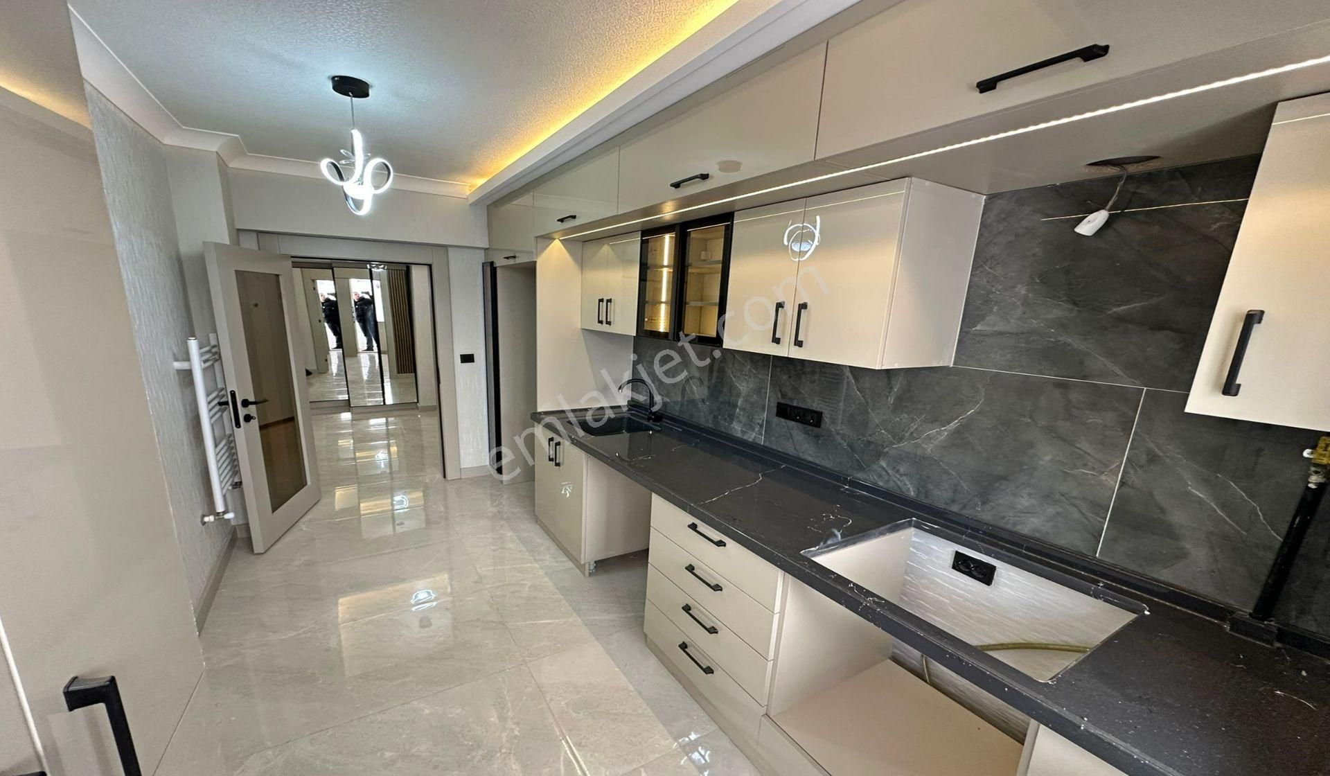 Köşk Mahallesi Keçiören Hastane Yakını 3+1 Katta Ful Yapılı - Görsel 6