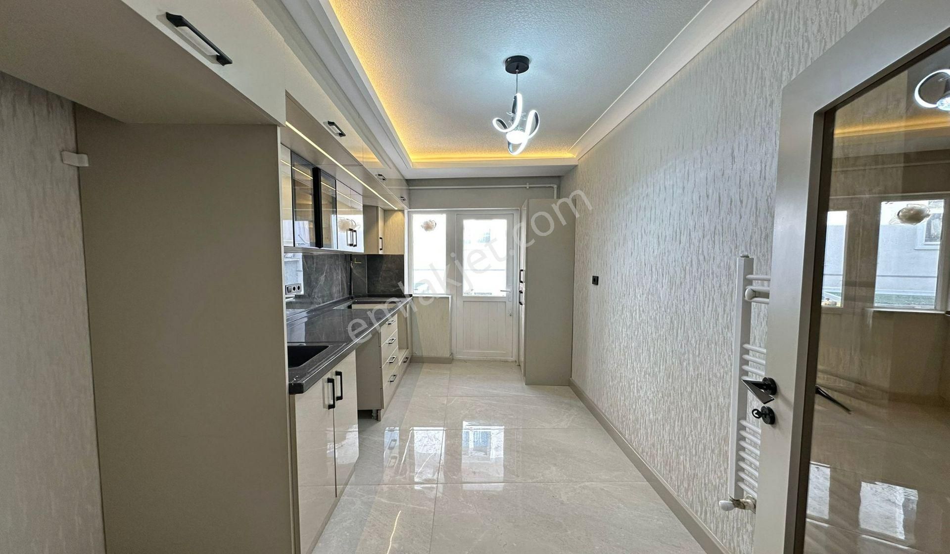 Köşk Mahallesi Keçiören Hastane Yakını 3+1 Katta Ful Yapılı - Görsel 3