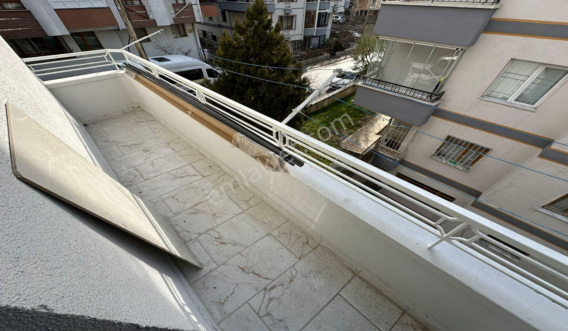 Köşk Mahallesi Keçiören Hastane Yakını 3+1 Katta Ful Yapılı - Görsel 26