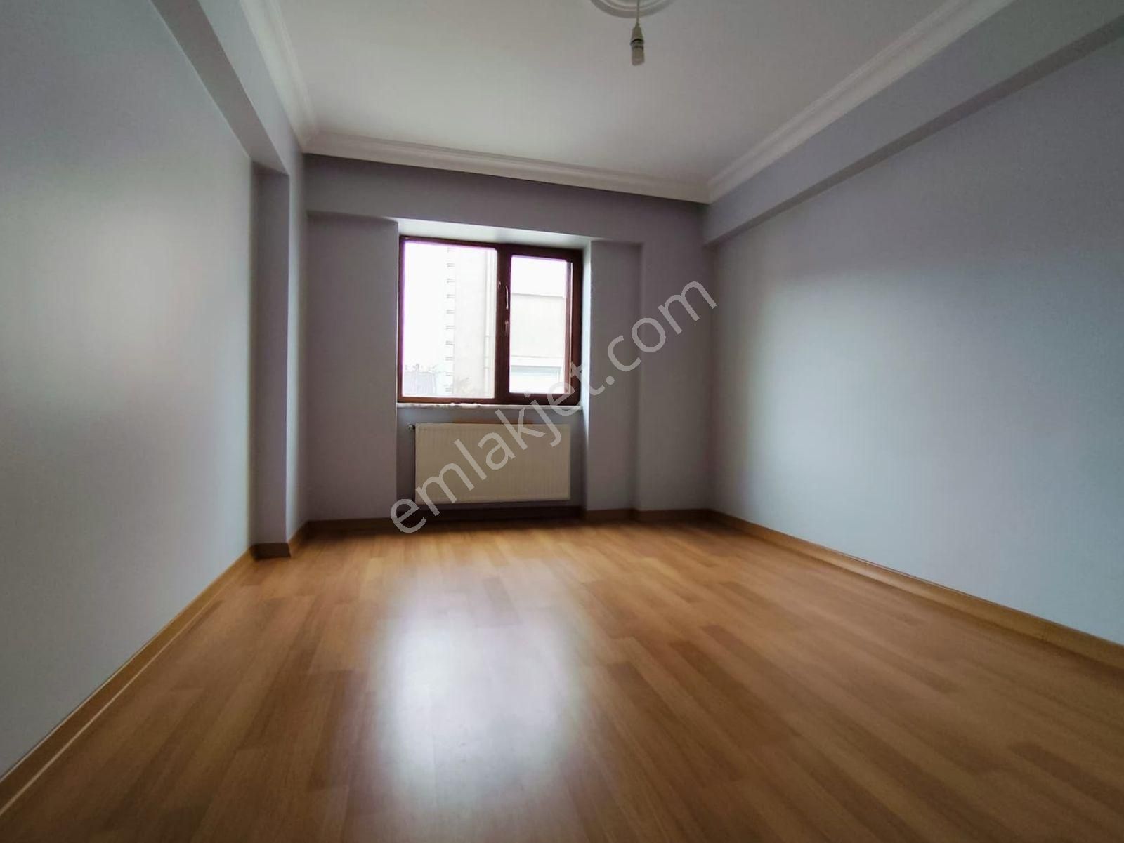 Mertcan Dan Cumhuriyet Mah İçi Full Yenilenmiş 2+1 Ankastreli - İskanlı - Görsel 9