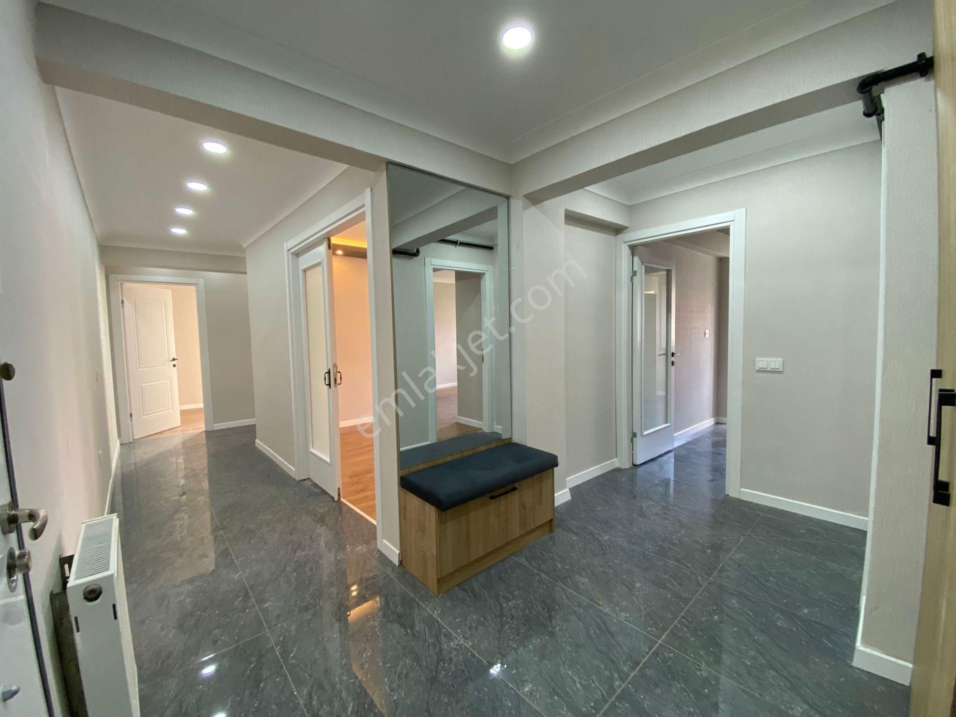 Aşağı Eğlence Göbek Yakını 3+1 Bağımsız Ultralüx Ortakat Çift Banyo - Görsel 21