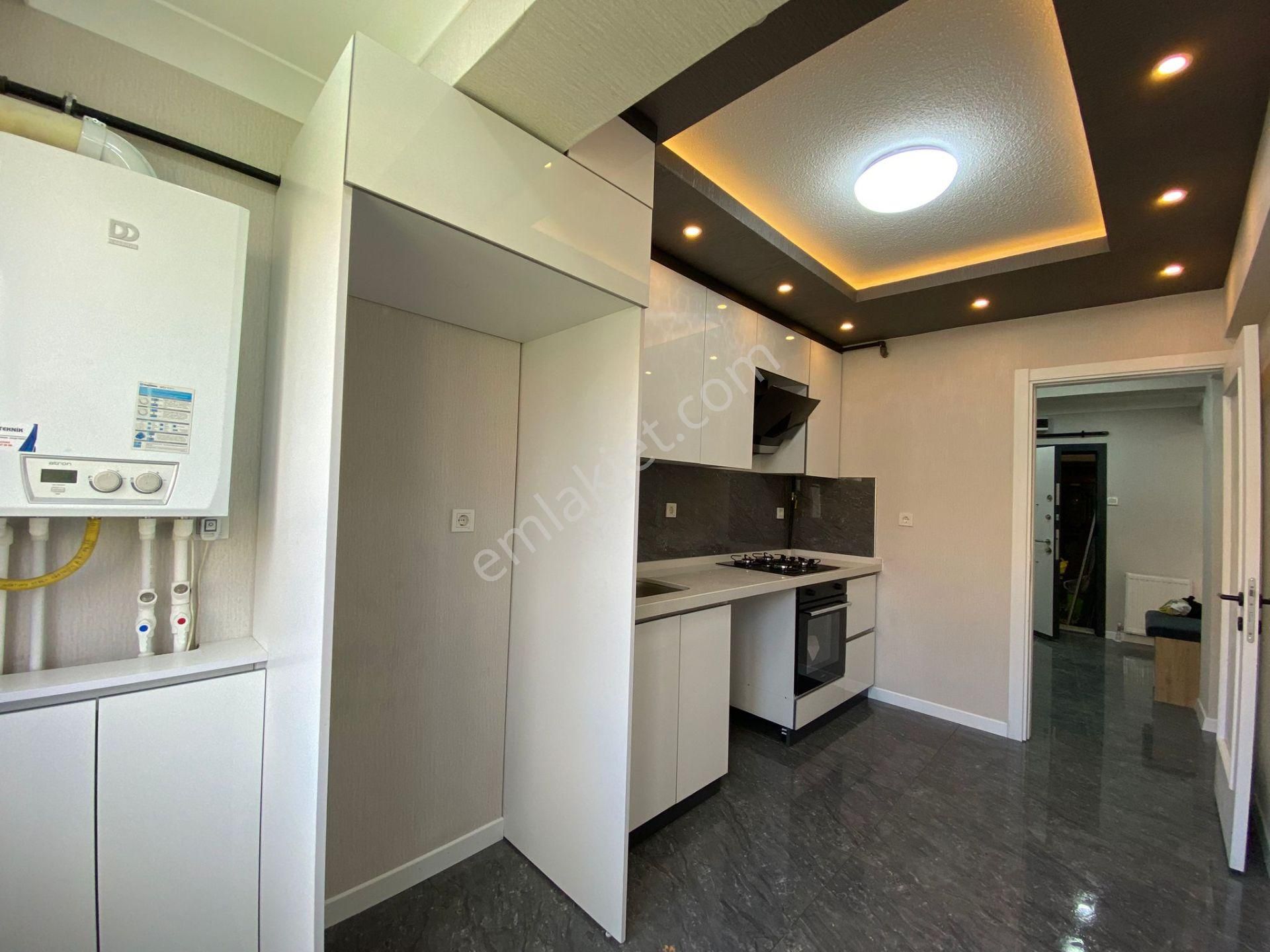 Aşağı Eğlence Göbek Yakını 3+1 Bağımsız Ultralüx Ortakat Çift Banyo - Görsel 4