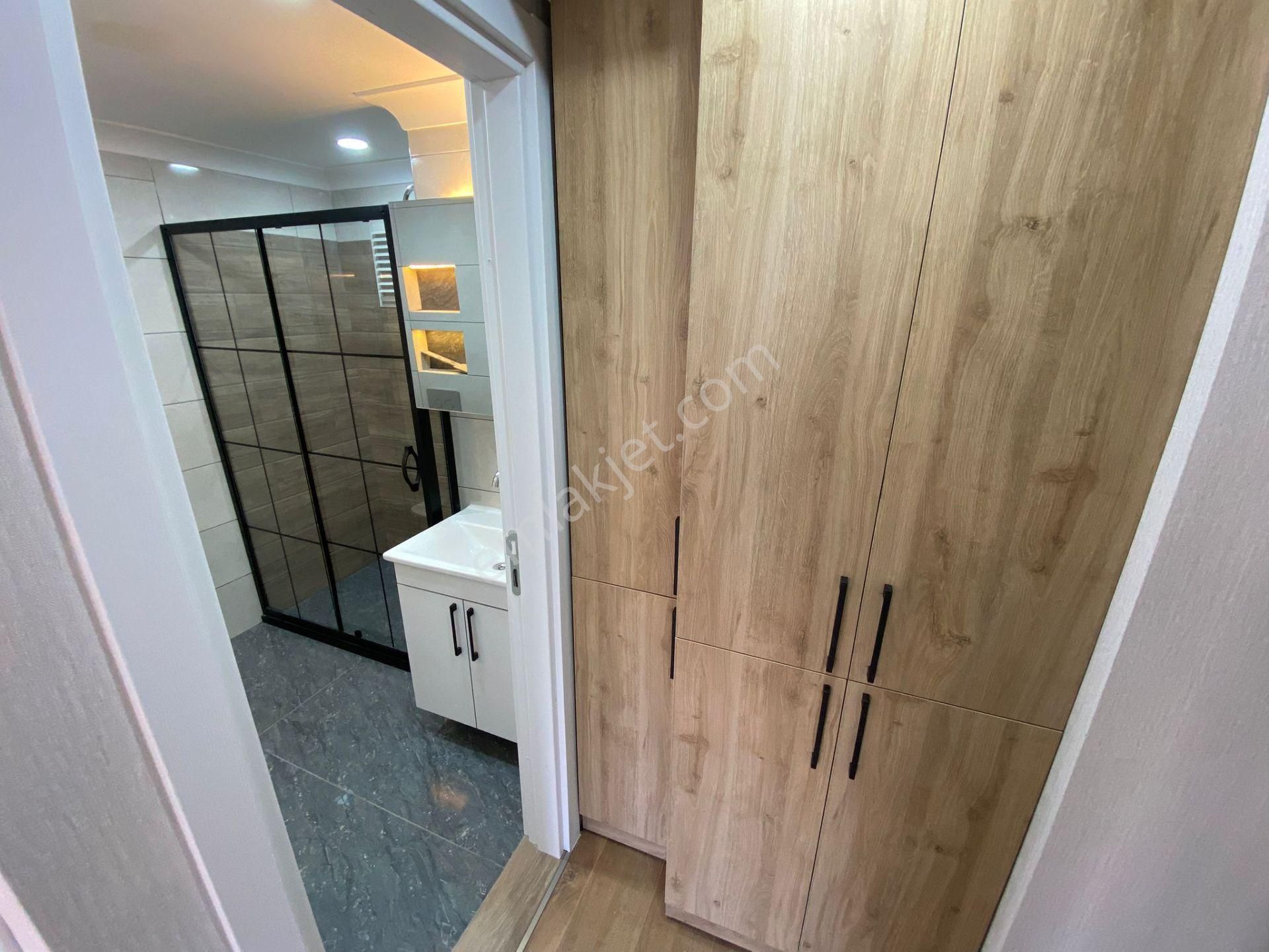 Aşağı Eğlence Göbek Yakını 3+1 Bağımsız Ultralüx Ortakat Çift Banyo - Görsel 16