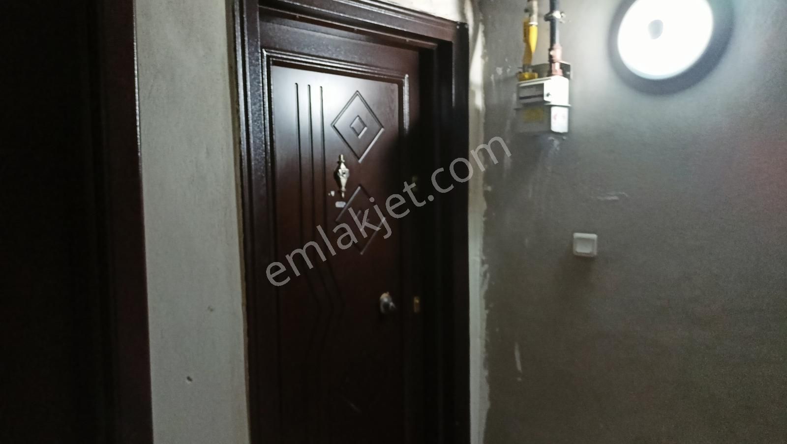 2+1 Köşe Parsel Satılık Ev - Görsel 2