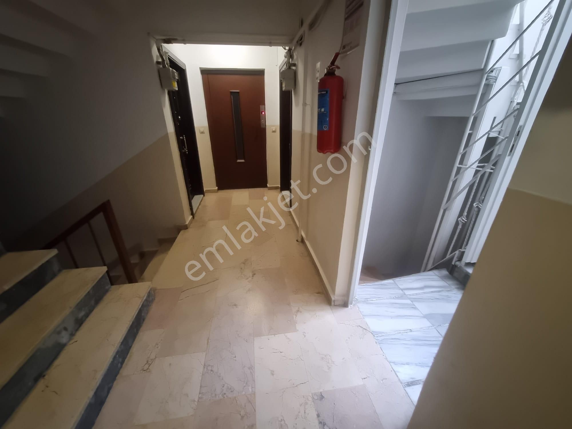 Ataşehir İçerenköy Bostancı Evlerinde Manzaralı 130m2 3+1 Daire - Görsel 30