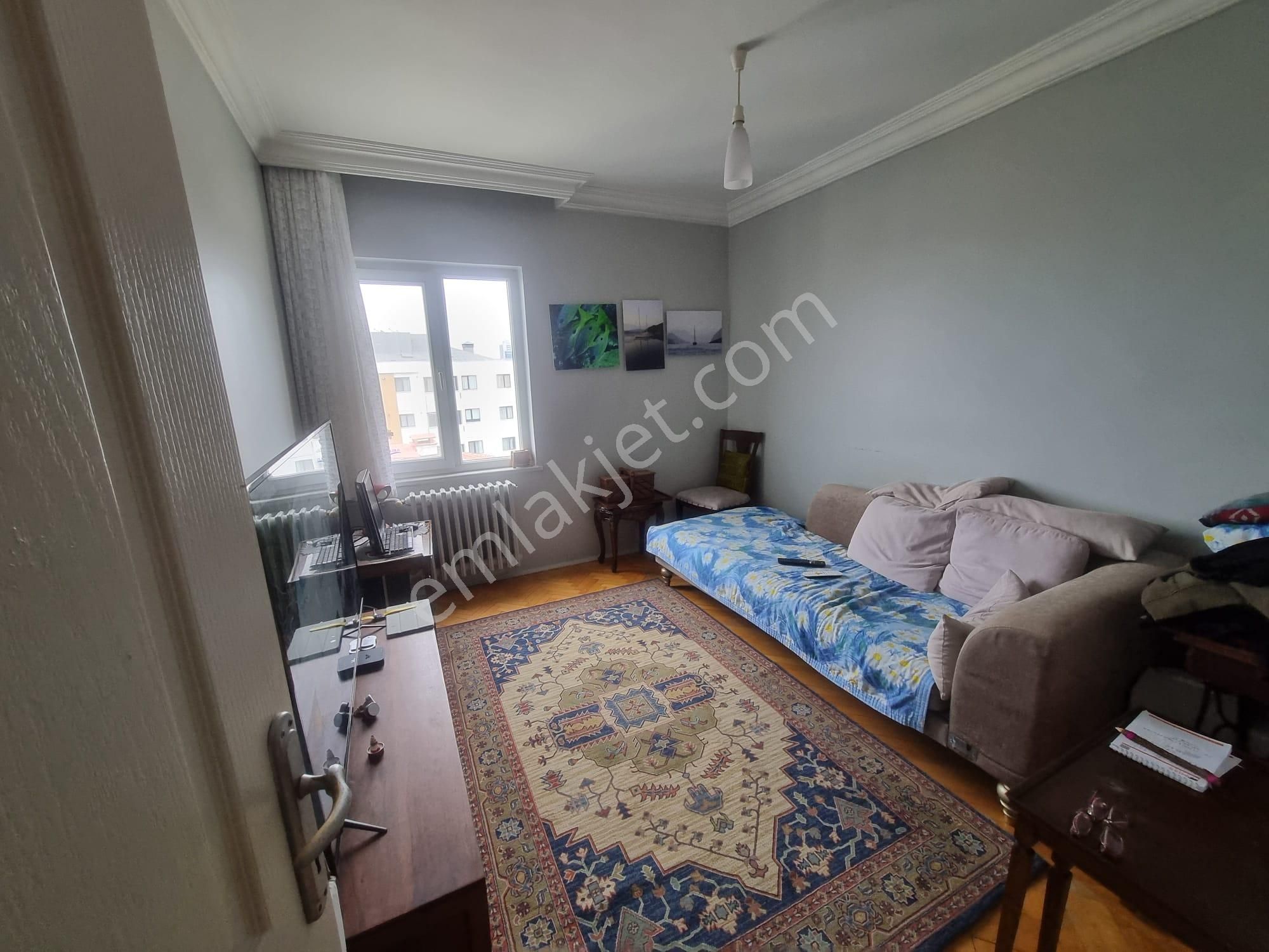 Ataşehir İçerenköy Bostancı Evlerinde Manzaralı 130m2 3+1 Daire - Görsel 18