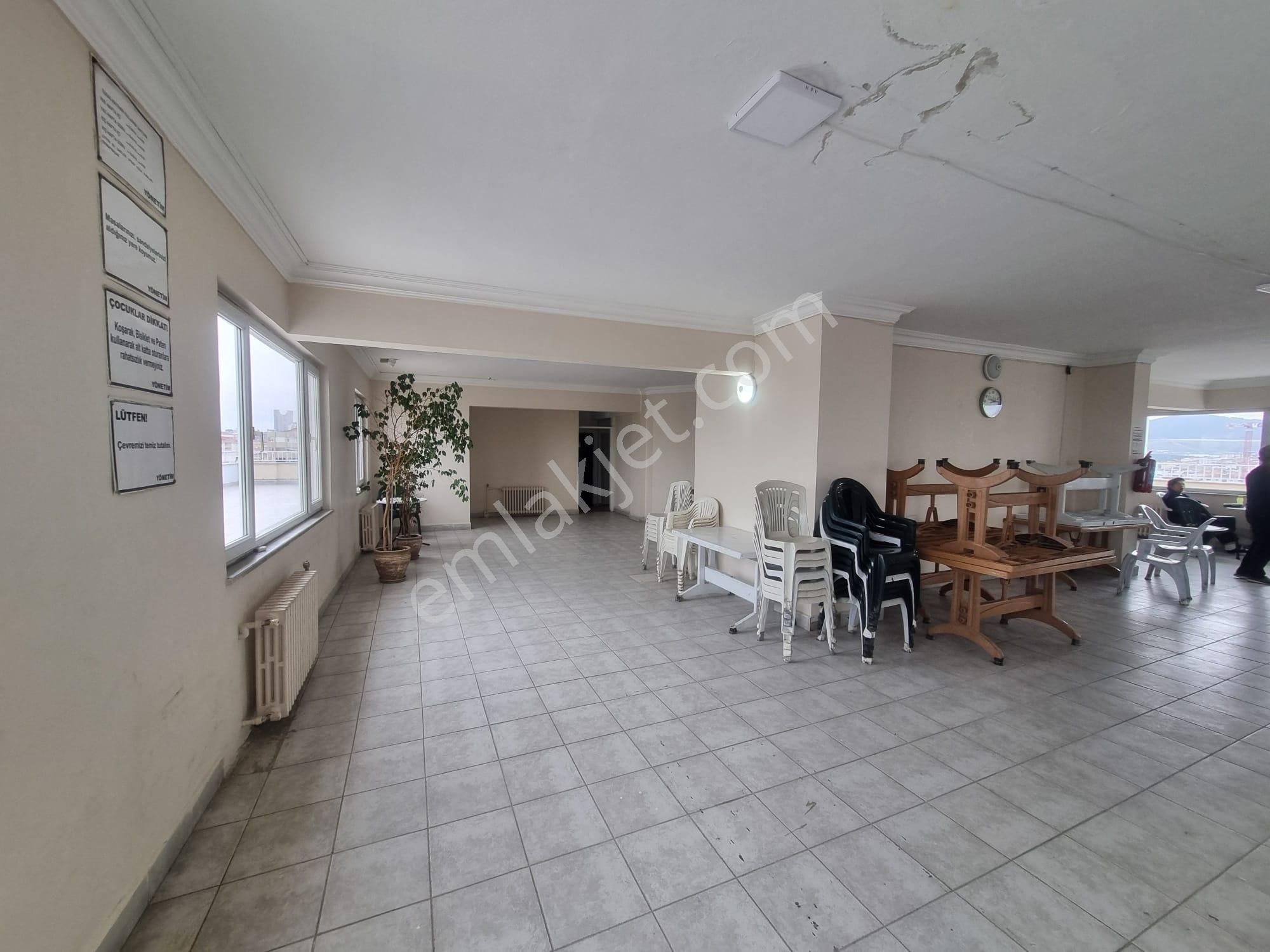 Ataşehir İçerenköy Bostancı Evlerinde Manzaralı 130m2 3+1 Daire - Görsel 32