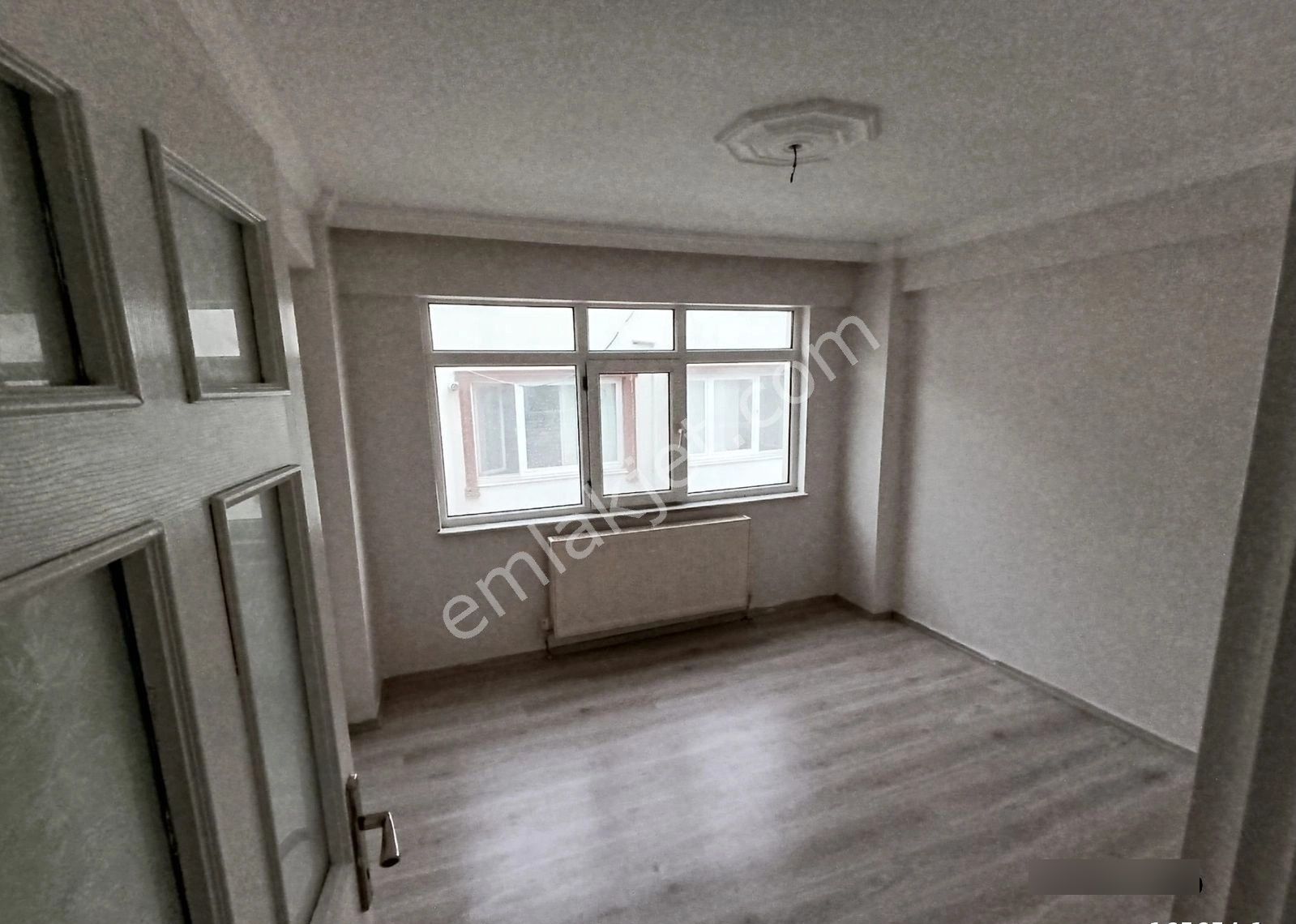 Bandırma Paşabayır Mahallesi 3+1 100m2 Acil Satılık Daire - Görsel 3