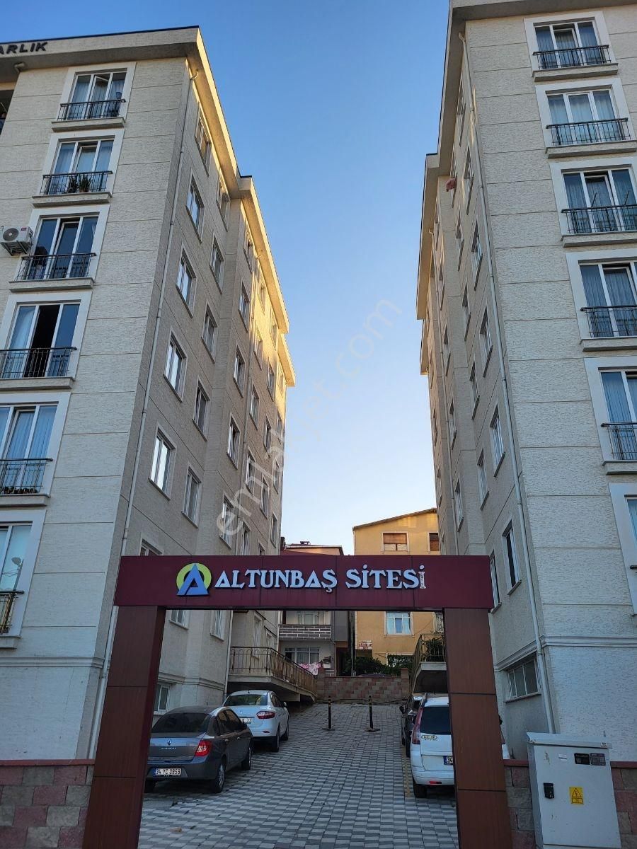 Koru Emlak'tan:3+1 Arakat Yeni Lüx Fırsat Daire Satılıktır