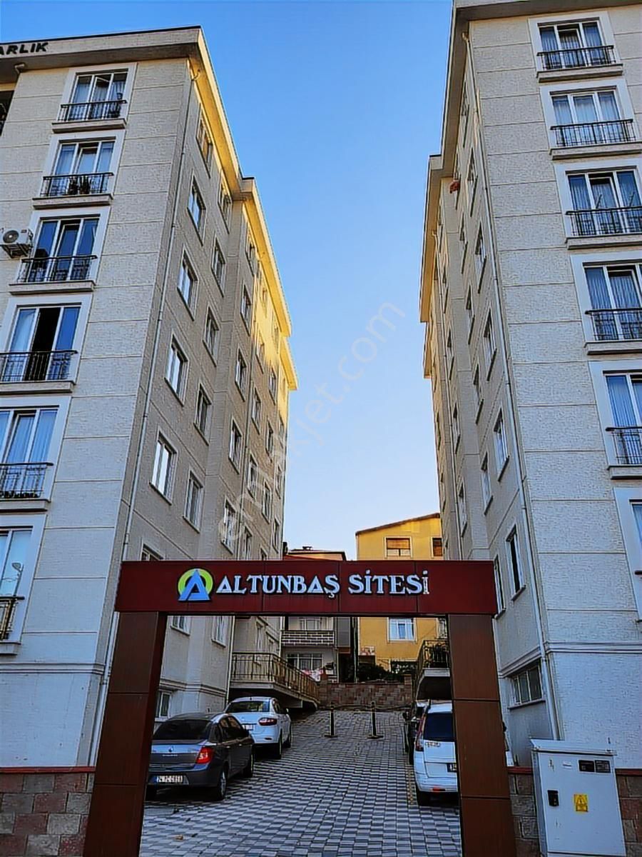 Koru Emlak'tan:3+1 Arakat Yeni Lüx Fırsat Daire Satılıktır