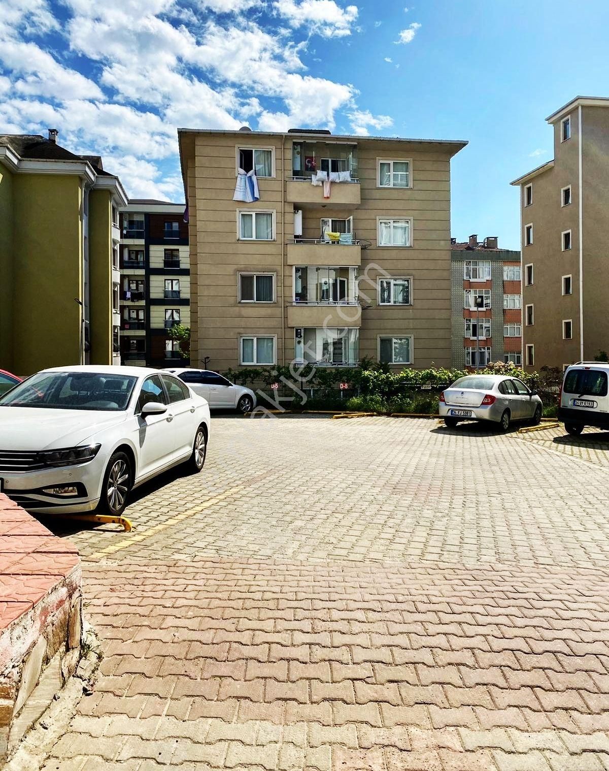Mertcan Dan Güvenlikli Site İçinde Kira Getirili 3+1 Balkonlu - Görsel 14