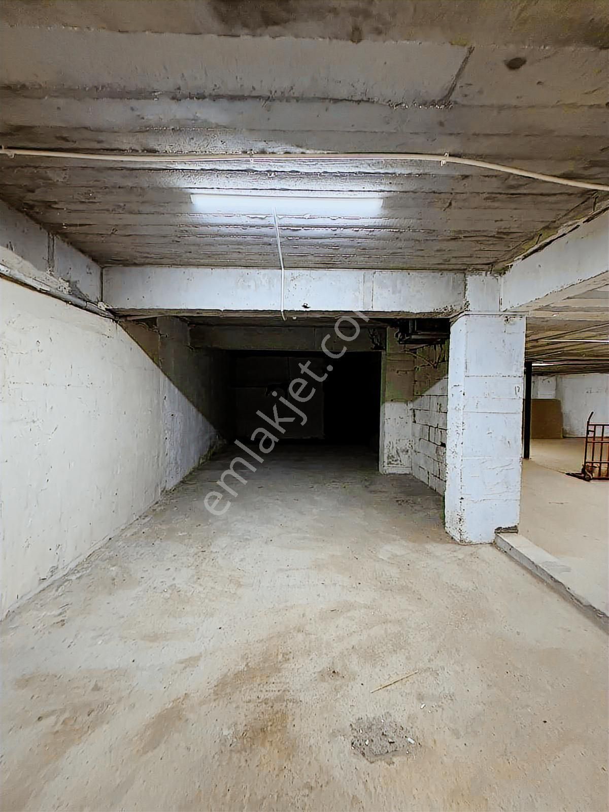 Üçevler'de Üç Katlı Net 1000m2li Cadde Üzeri Kiralık Dükkan - Görsel 18