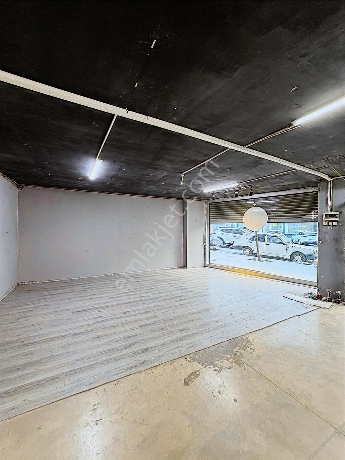 Üçevler'de Üç Katlı Net 1000m2li Cadde Üzeri Kiralık Dükkan - Görsel 4