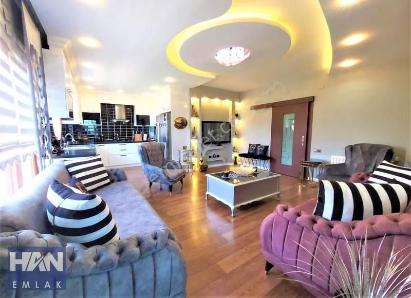 Han Emlaktan Royal Towers'ta Full Eşyalı Satılık Fırsat Daire - Görsel 7