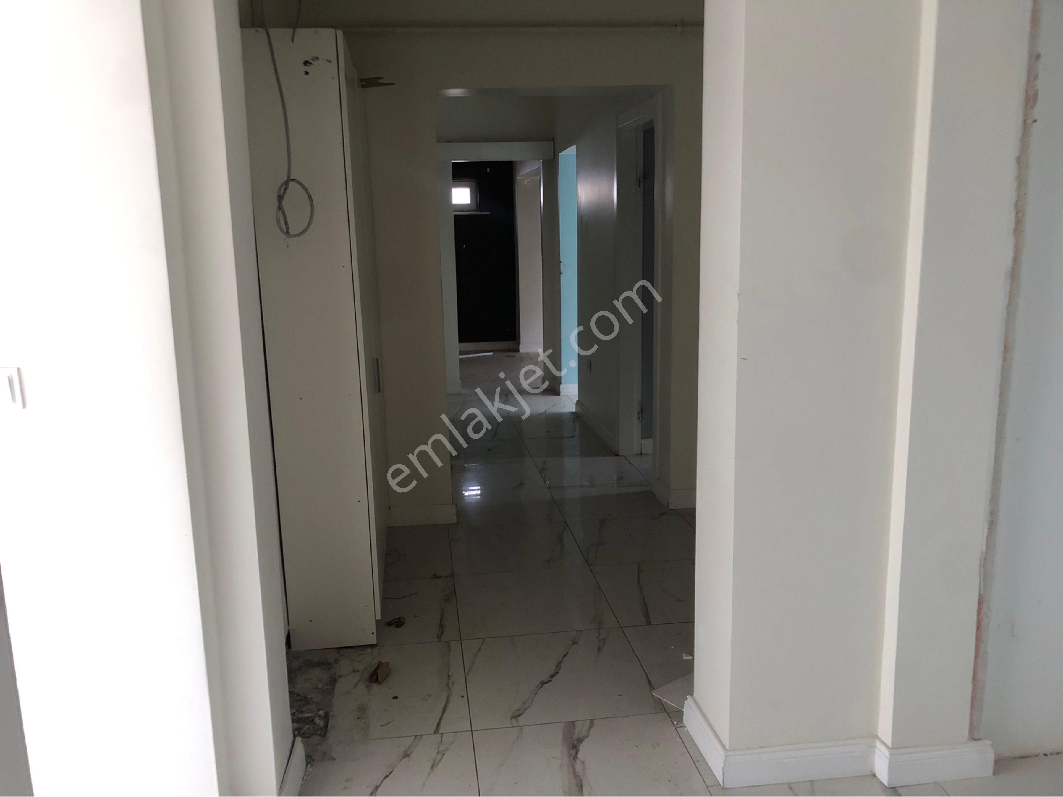 Tuzla İstasyon Caddesi’nde Prestijli, 7 Odalı, 150 M² Kurumsala Kiralık - Görsel 11