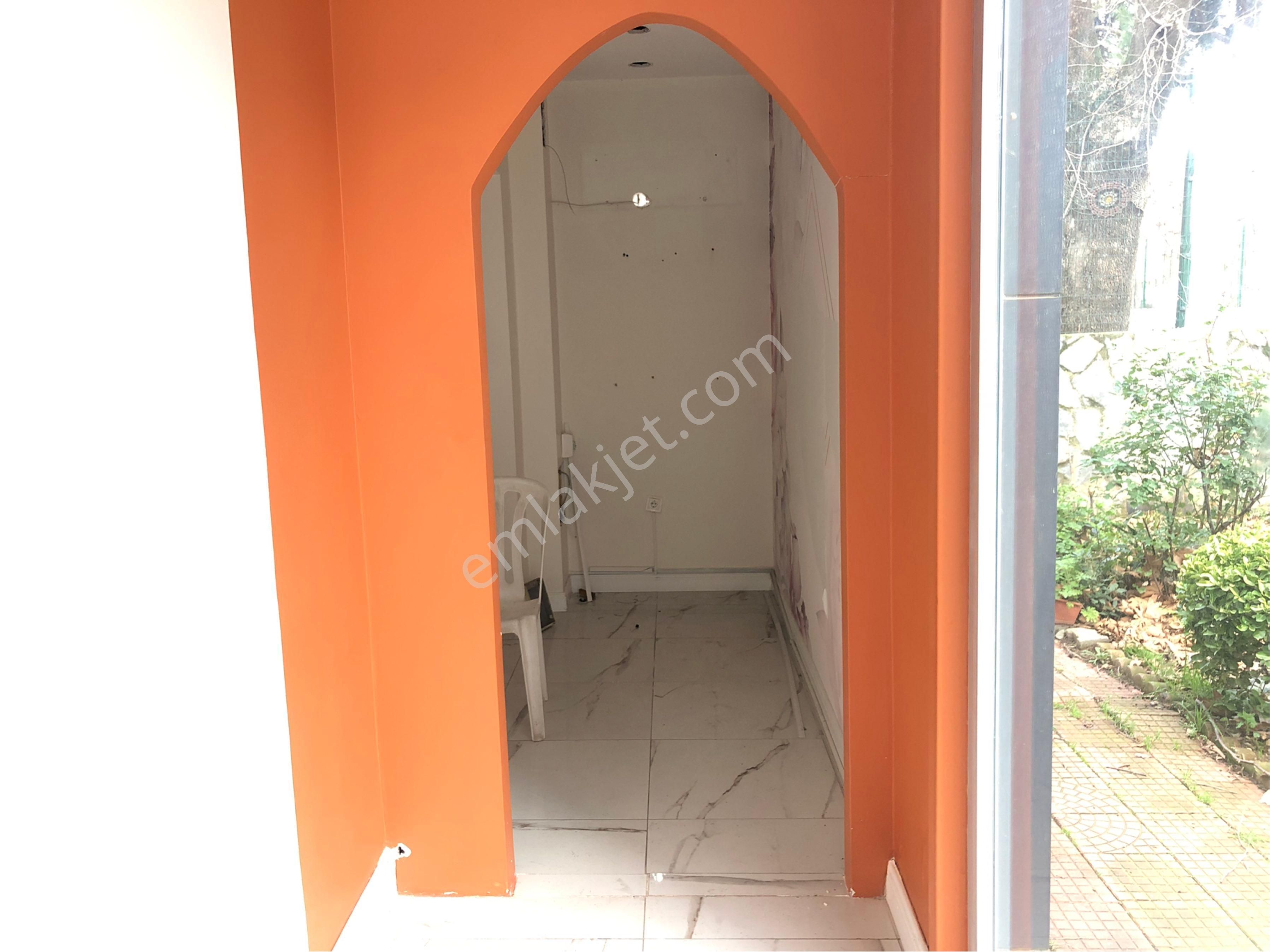 Tuzla İstasyon Caddesi’nde Prestijli, 7 Odalı, 150 M² Kurumsala Kiralık - Görsel 8